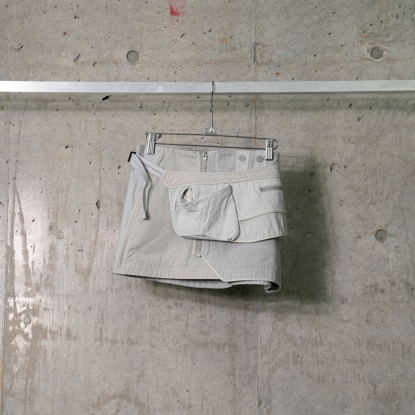 DYED MINI SKIRT w/ WAIST BAG / SAND GREY