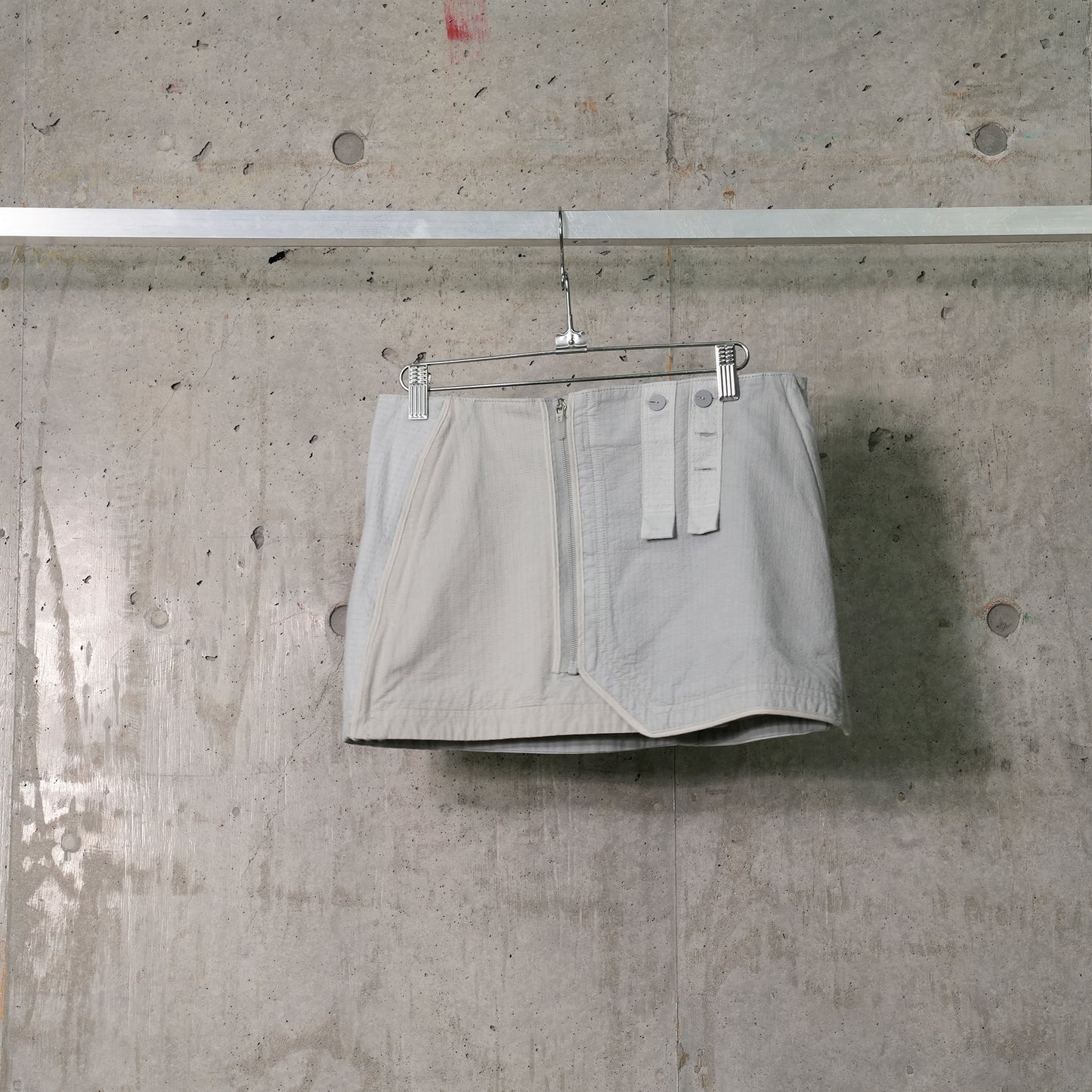 DYED MINI SKIRT w/ WAIST BAG / SAND GREY