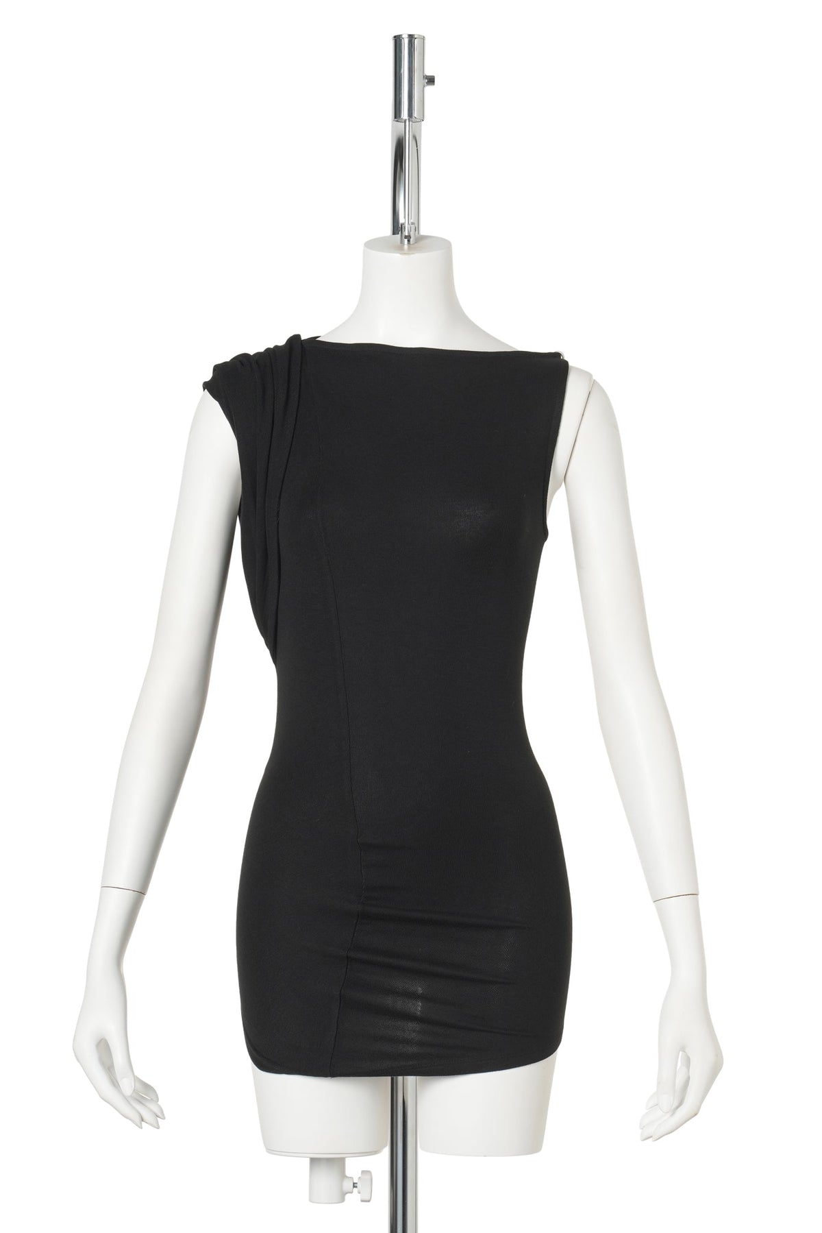 HOODED SLEEVELESS / BLACK