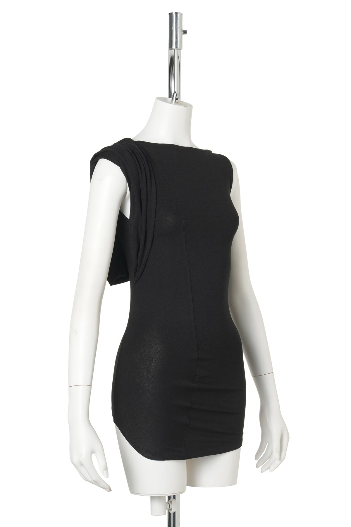 HOODED SLEEVELESS / BLACK