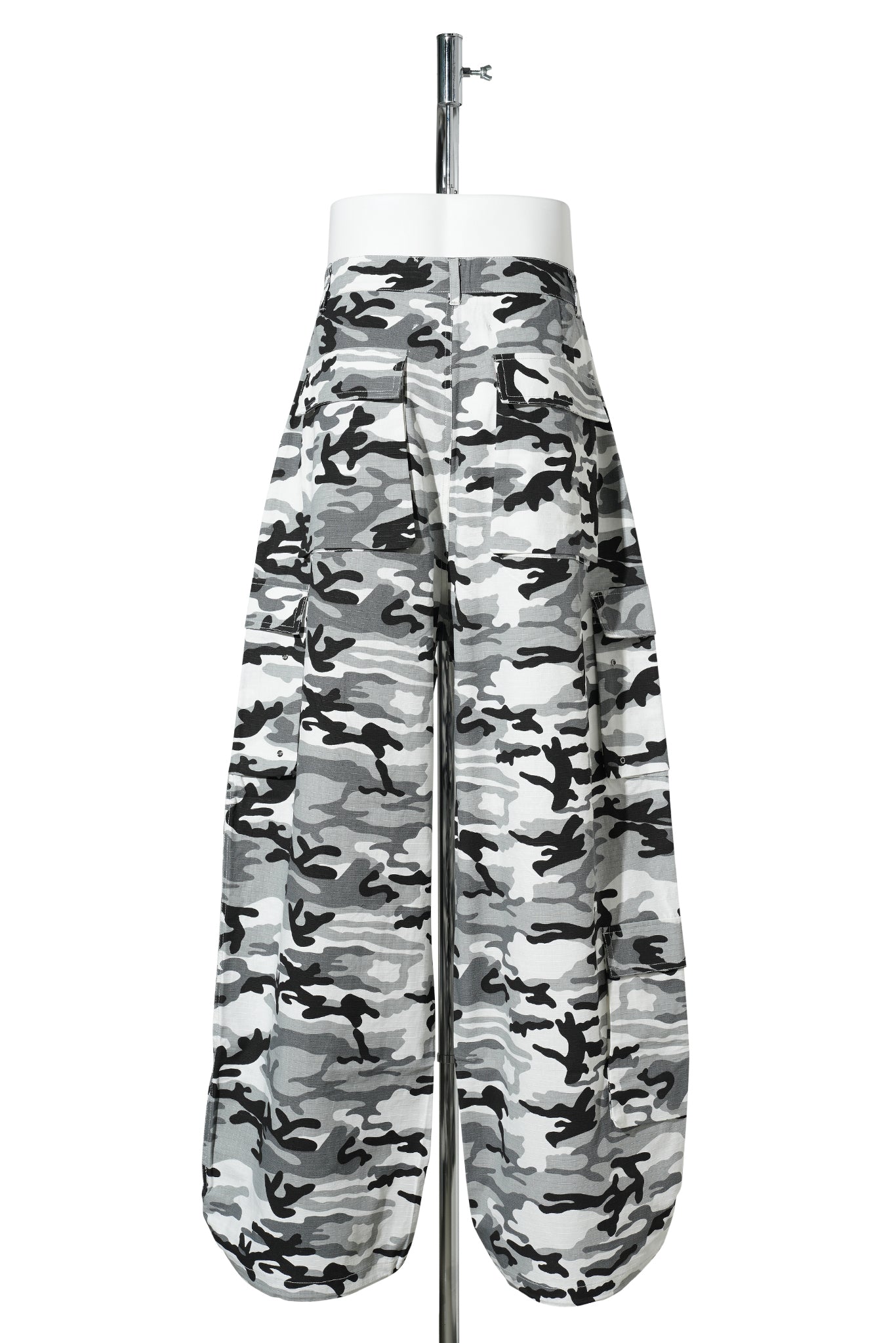 WINTER CAMO CARGOS / WHITE