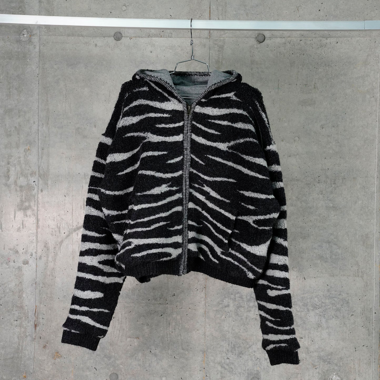 TIGRIS HOODIE JACKET / TIGER ASH