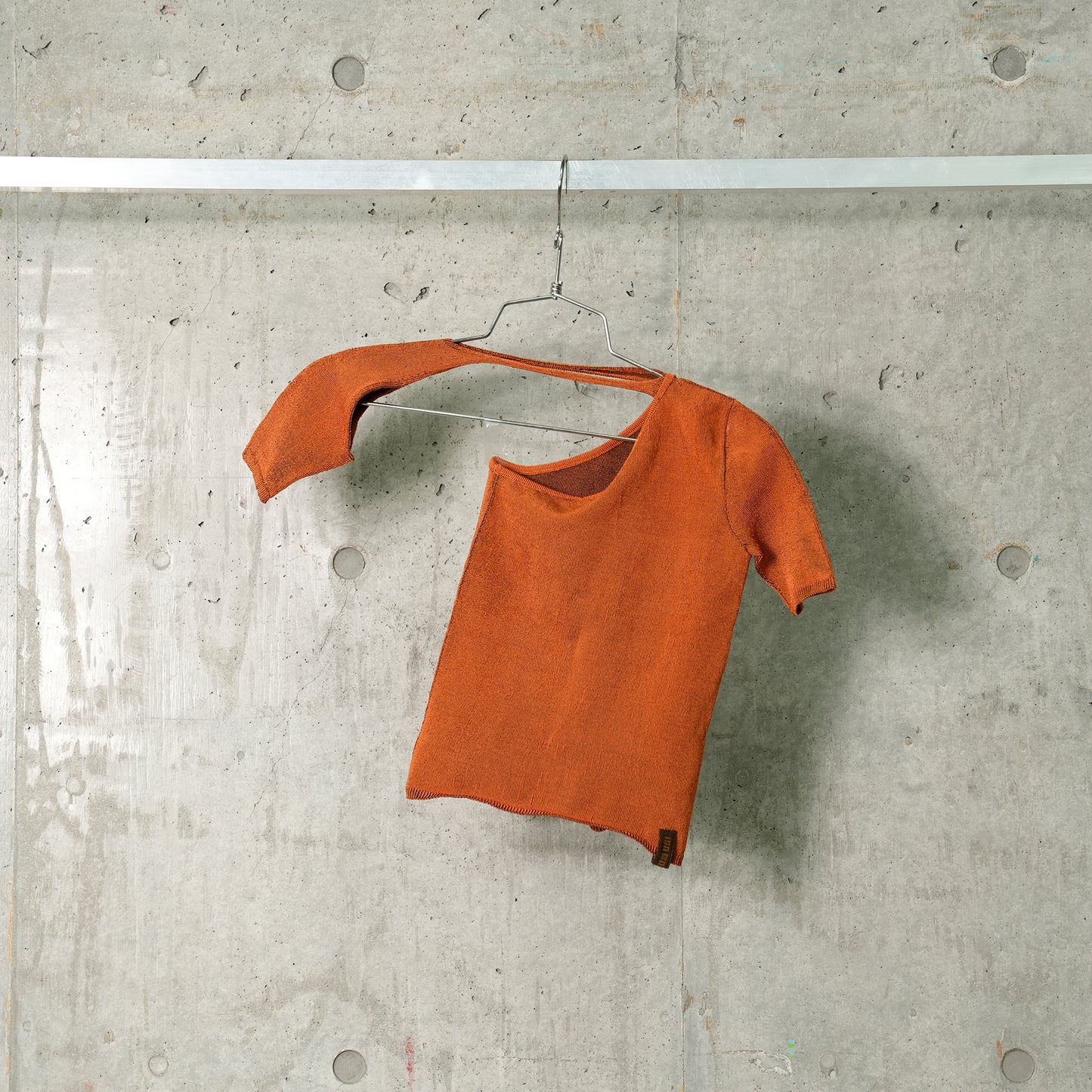 GR8 EXCLUSIVE ONE SHOULDER WONDER TOP / TANGERINE