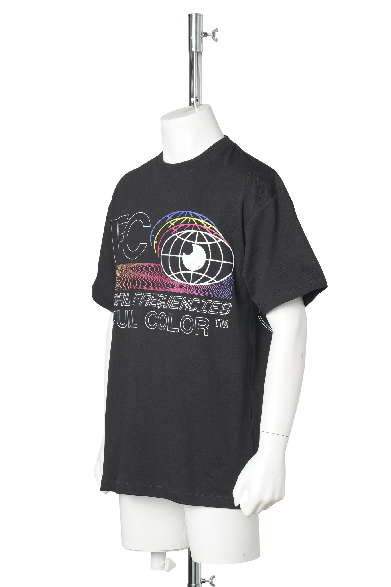 VISUAL FREQUENCIES TEE / BLACK
