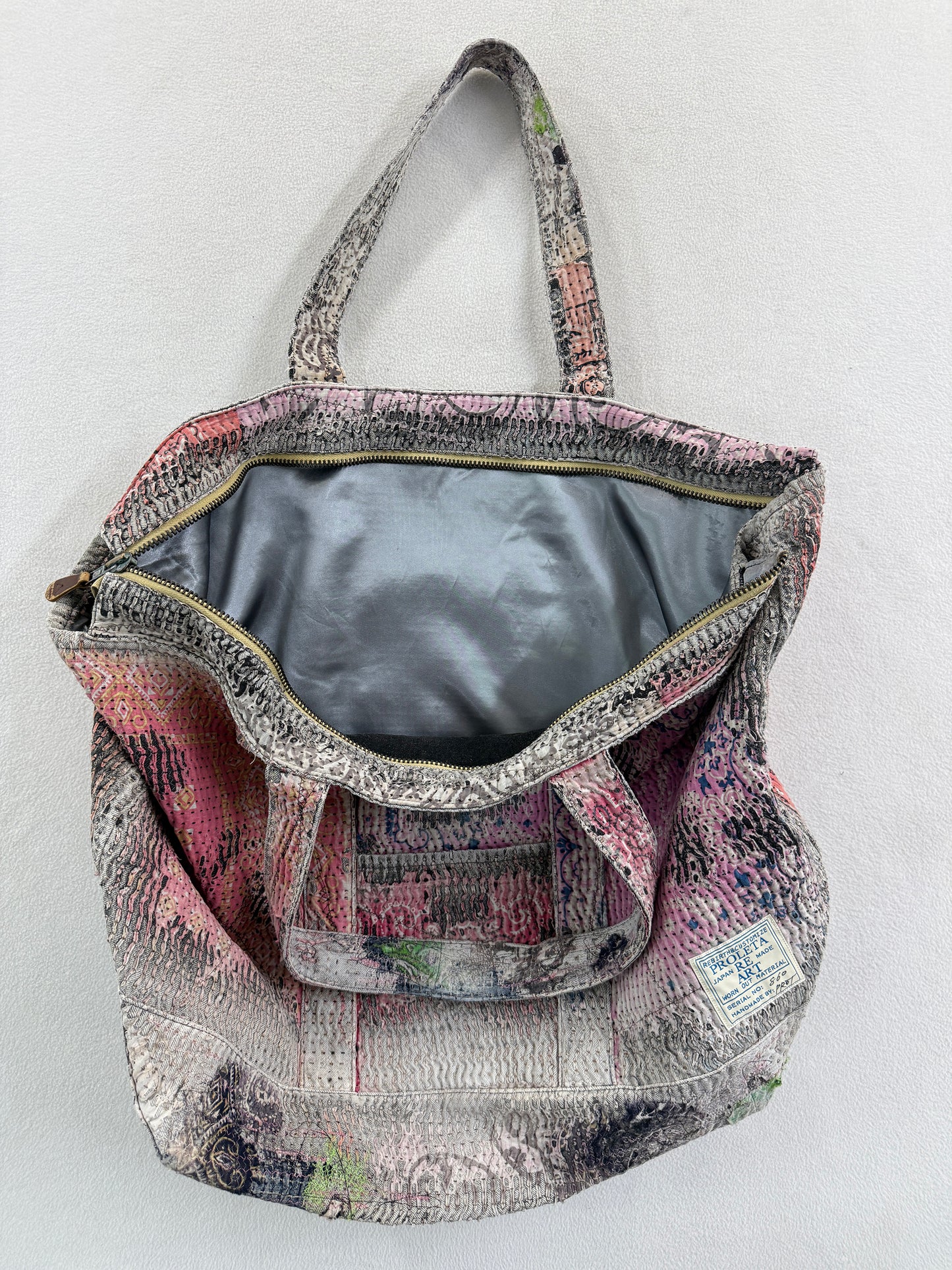 UROBOROS LARGE ZIP TOTE BAG / PINK