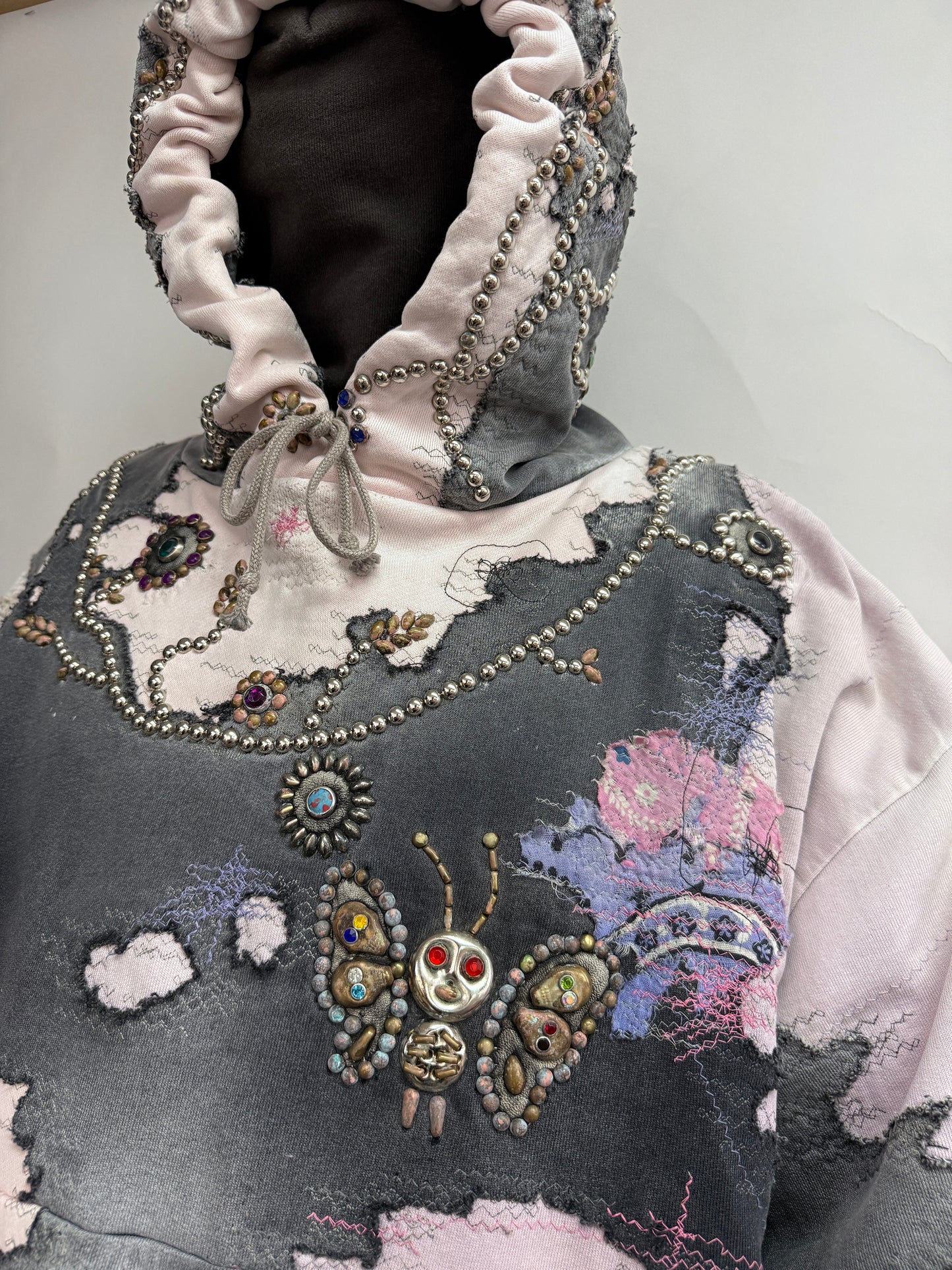 HARD DISTRESSED DEER LEATHER×STUDS HOODIE (HIPPIE FLOWER×BUTTERFLY) / PINK