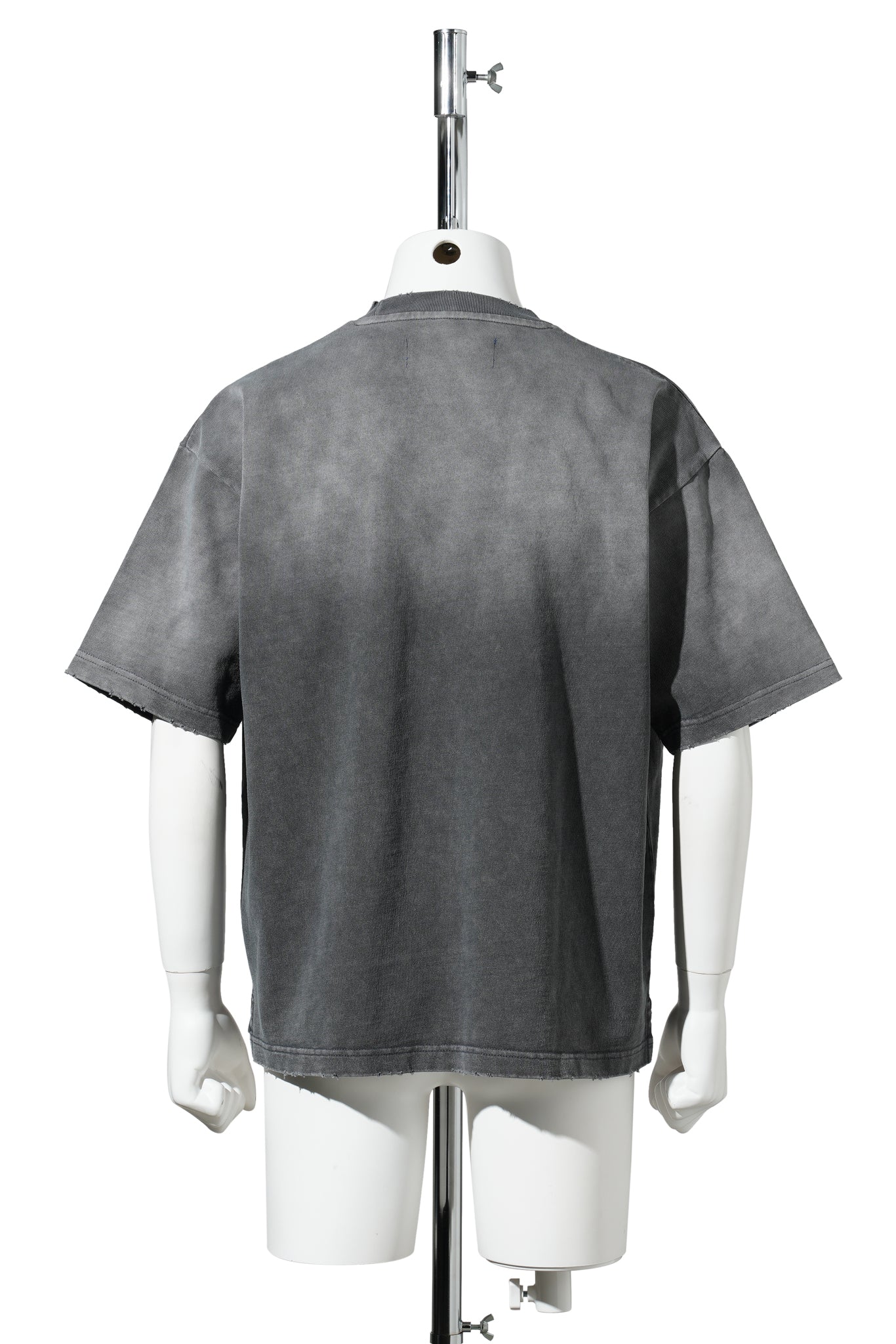 DISTRESSED SS T-SHIRT / BLACK