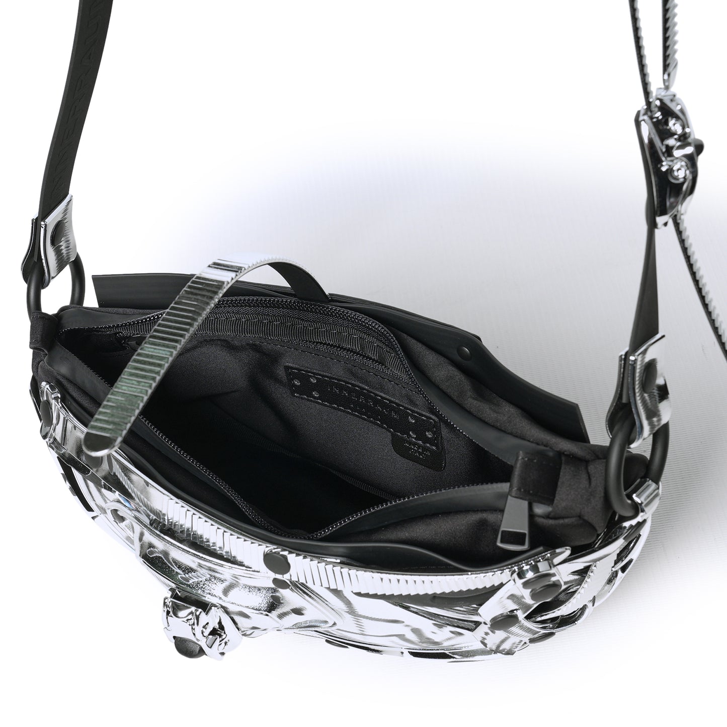 OBJECT I30_CROSS BODY BAG FANNY PACK / DISTRESSED SILVER-BLACK MATT