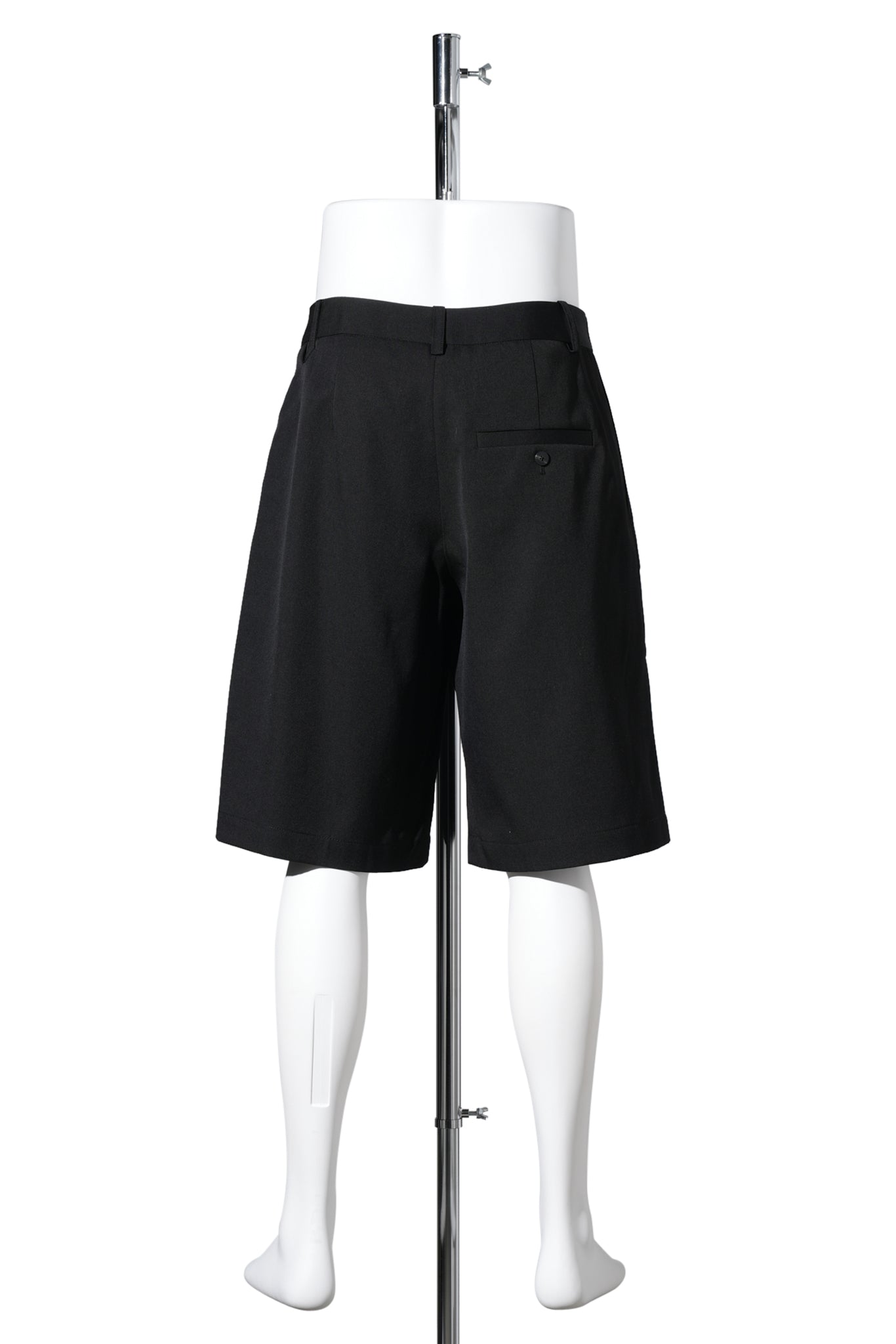 LE SHORT CANARGUE / 990:BLACK