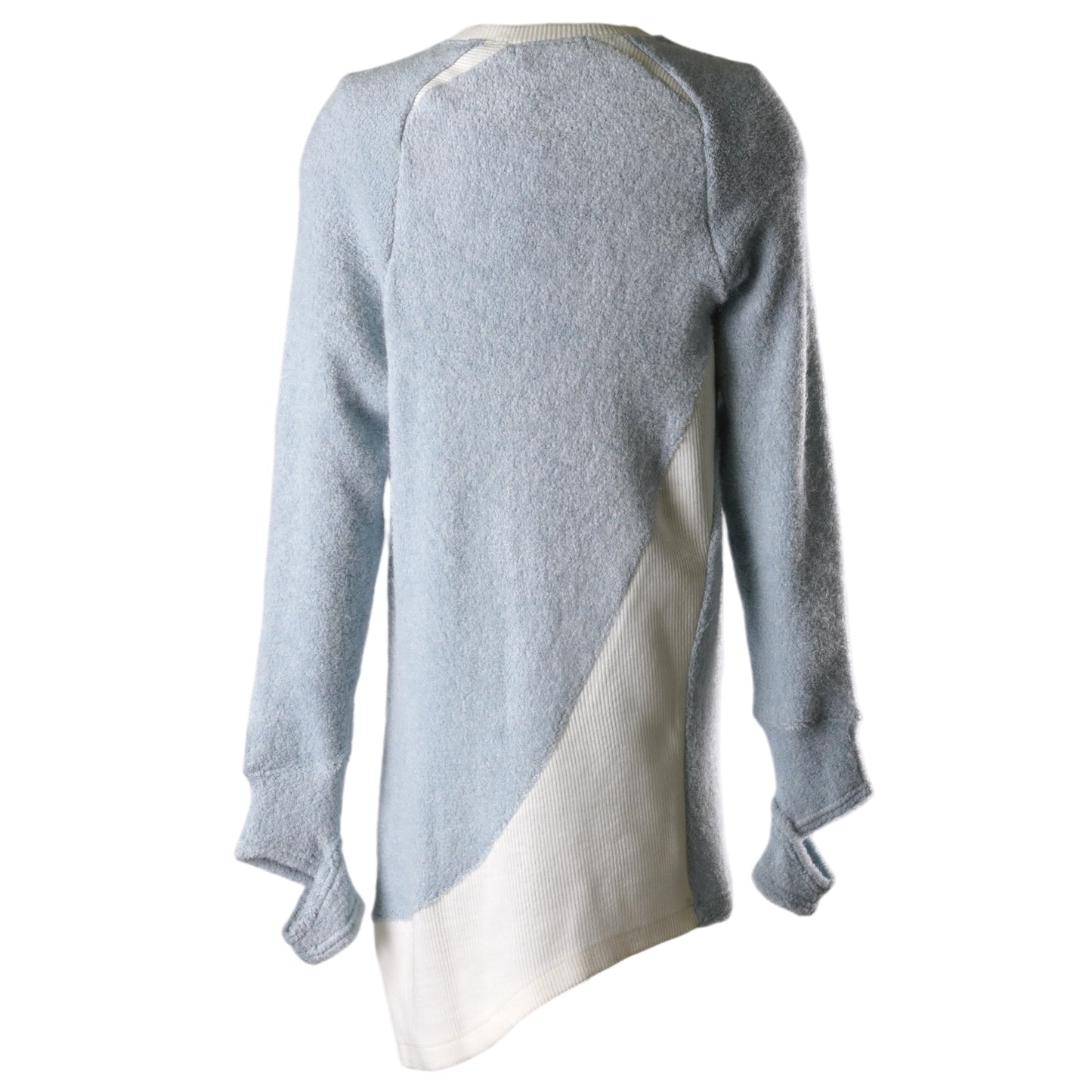 CURVED RAGLAN SWEATER / DAY SKY