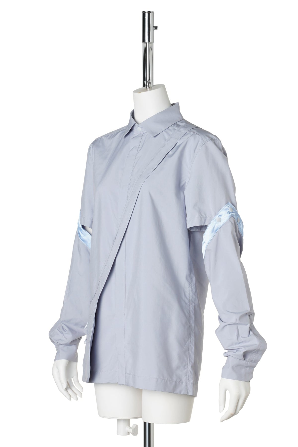 DETACHABLE SLEEVE SHIRT WITH BODY BAG / LIGHT GREY/SKY BLUE
