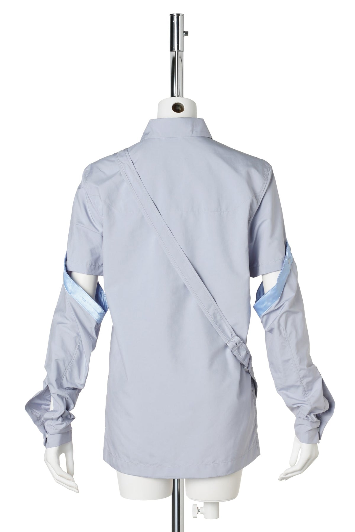 DETACHABLE SLEEVE SHIRT WITH BODY BAG / LIGHT GREY/SKY BLUE