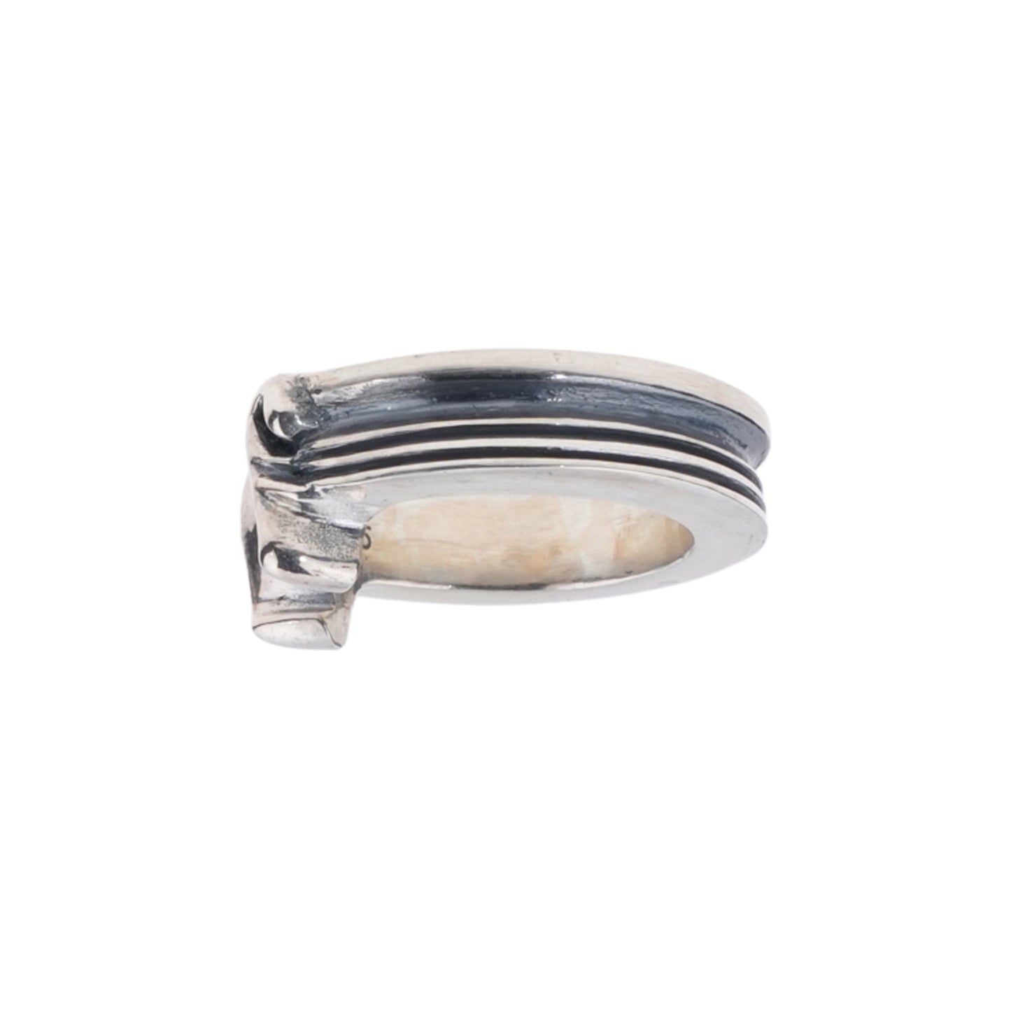 THRILOGY RING