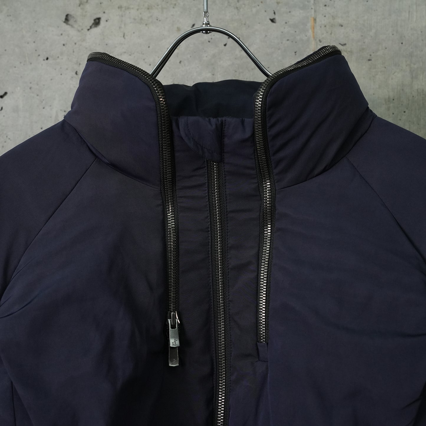 SUN-BLEACHED DOUBLE-ZIP HOOD DOWN JACKET / NAVY