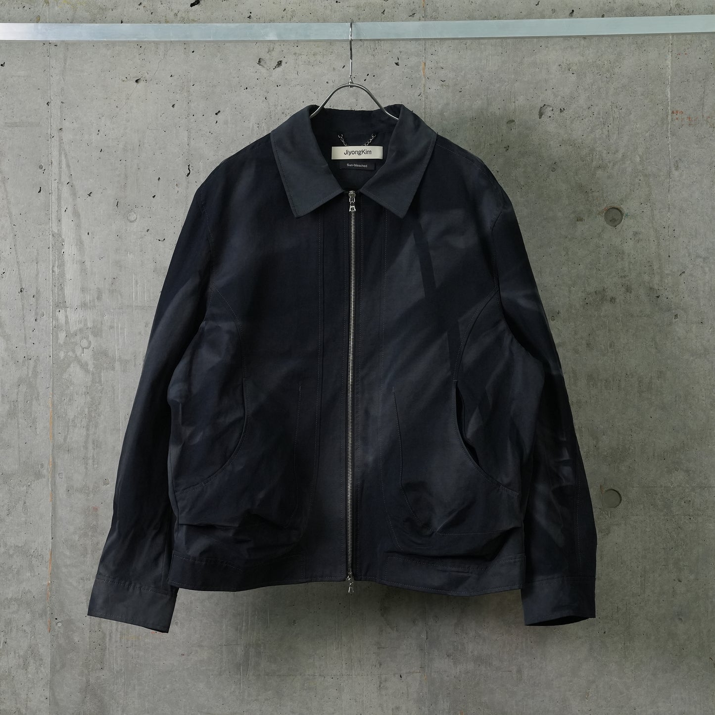 SUN-BLEACHED DARTED BLOUSON / NAVY