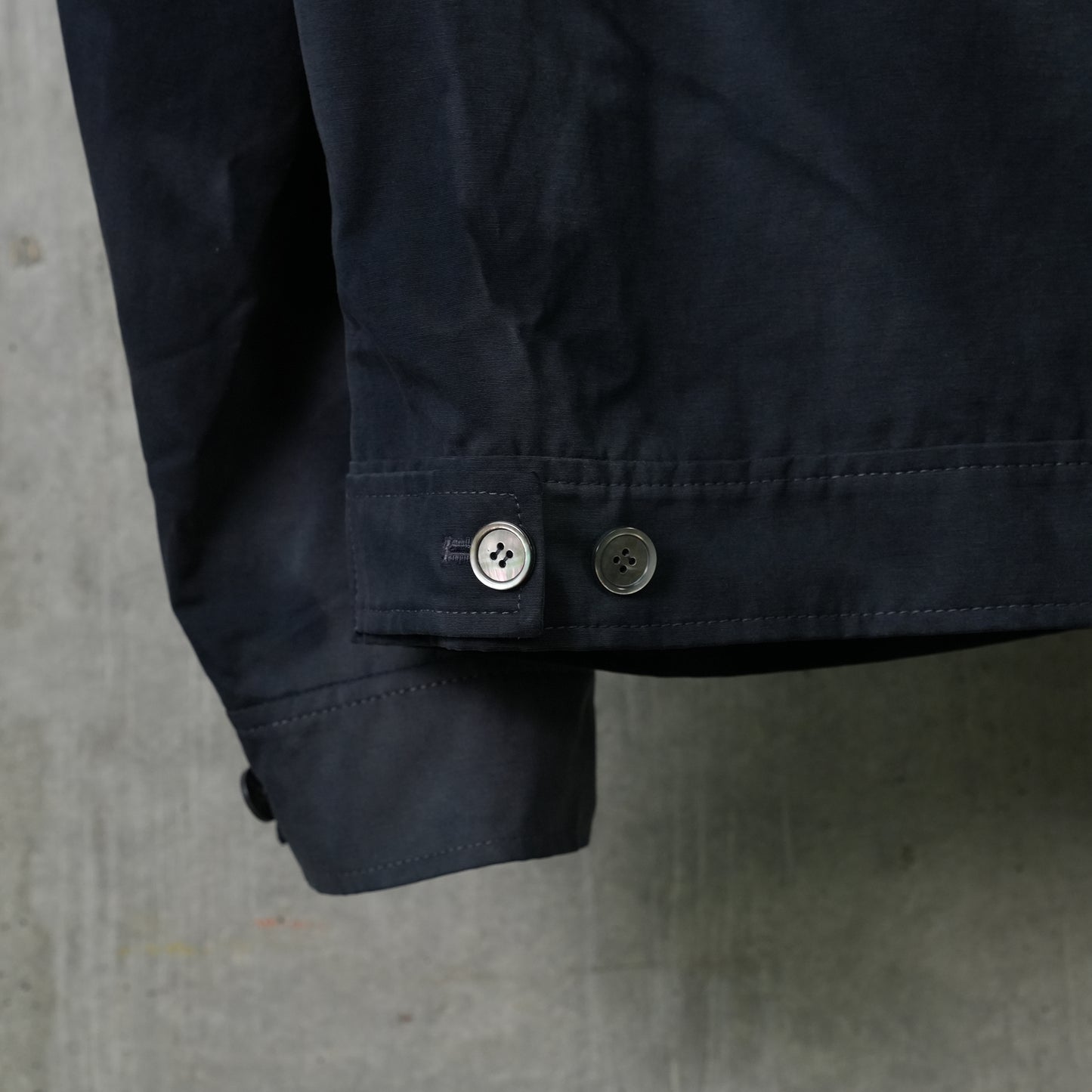 SUN-BLEACHED DARTED BLOUSON / NAVY