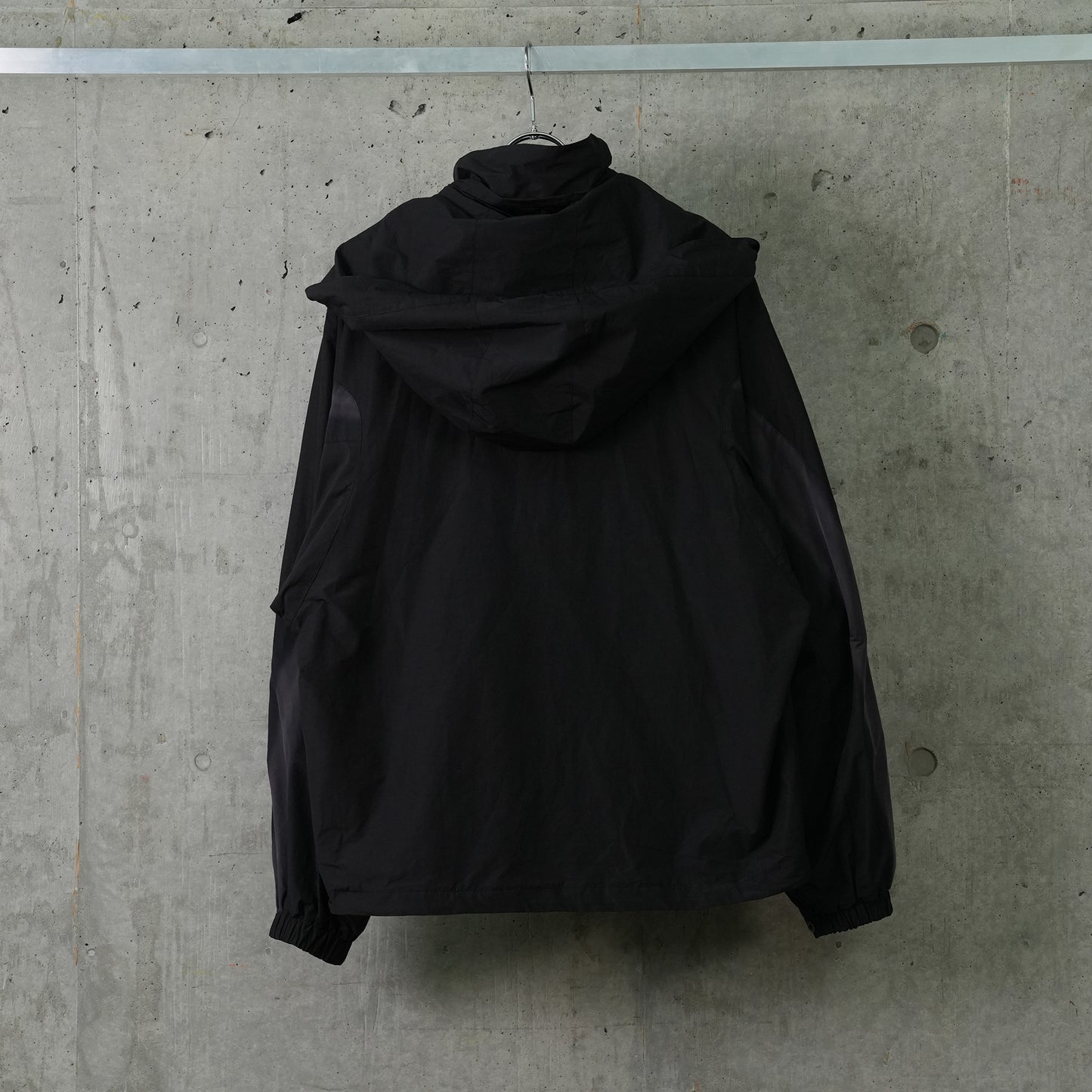 SUN-BLEACHED DOUBLE ZIPPER ANORAK / BLACK