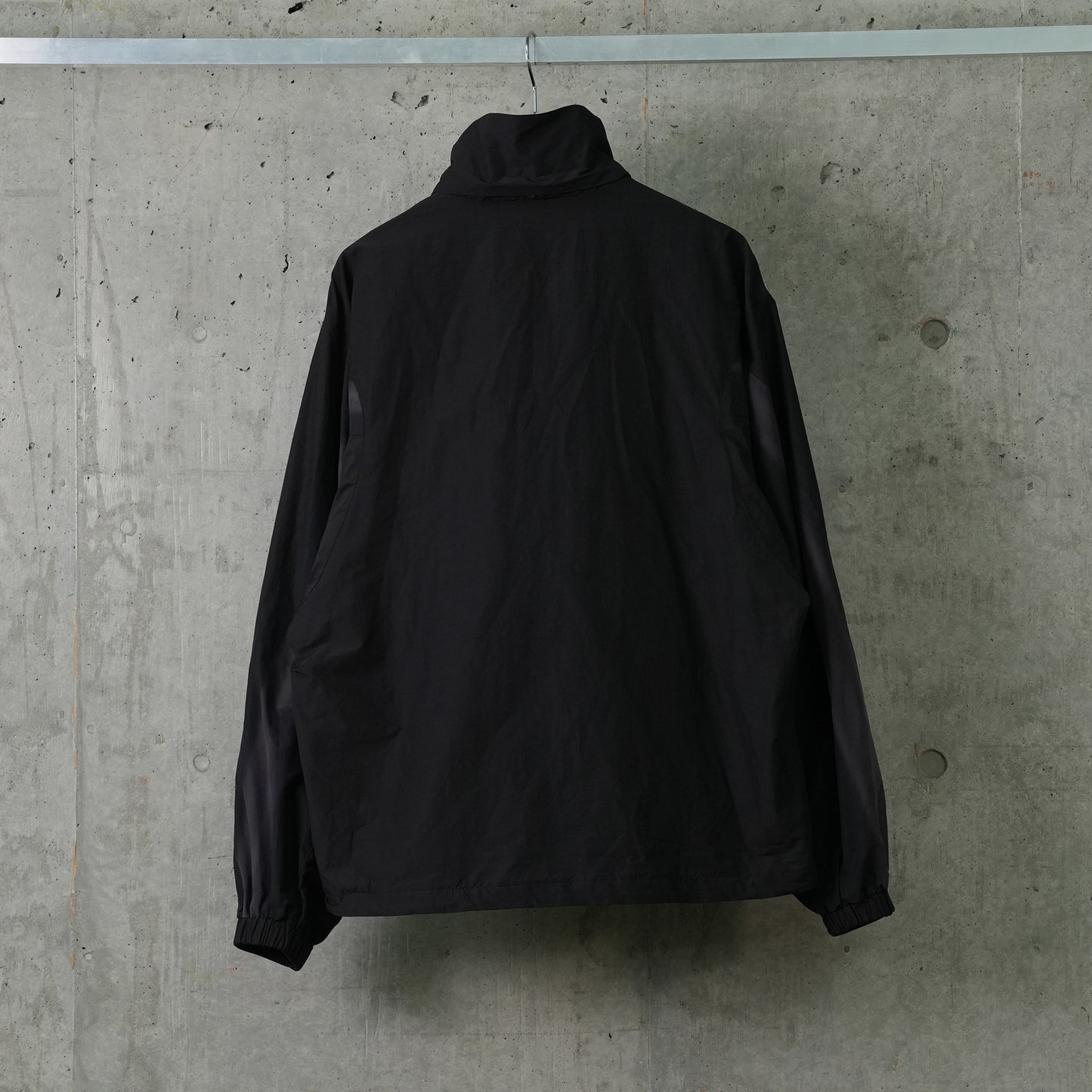 SUN-BLEACHED DOUBLE ZIPPER ANORAK / BLACK