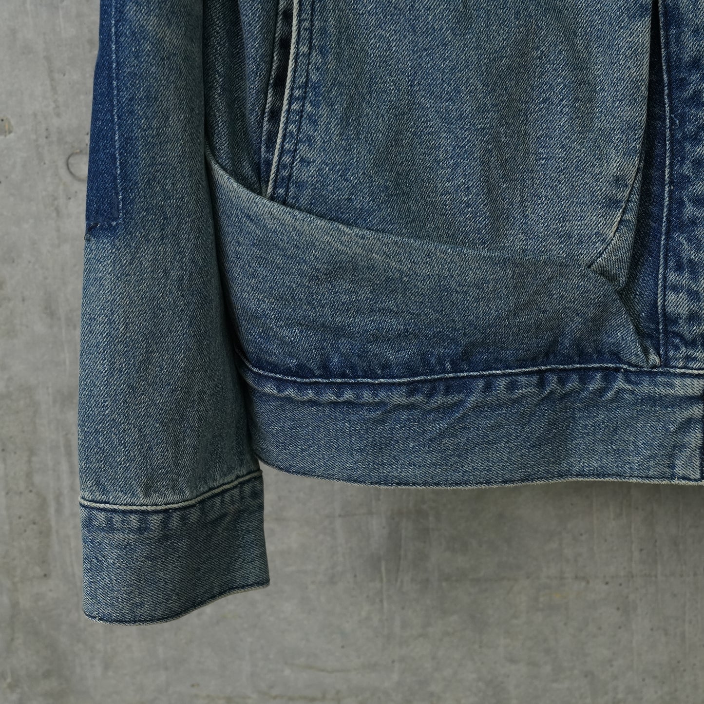 DREAPED POCKET DENIM JACKET / BLUE