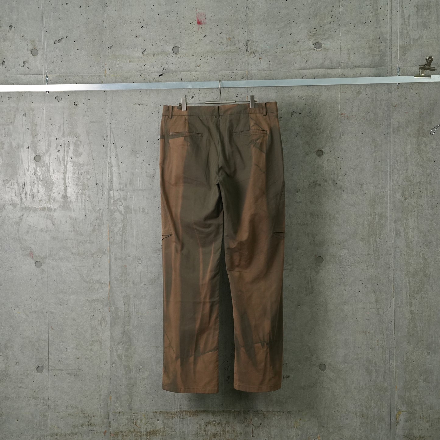 SUN-BLEACHED DRAPED POCKET TROUSERS / GREEN