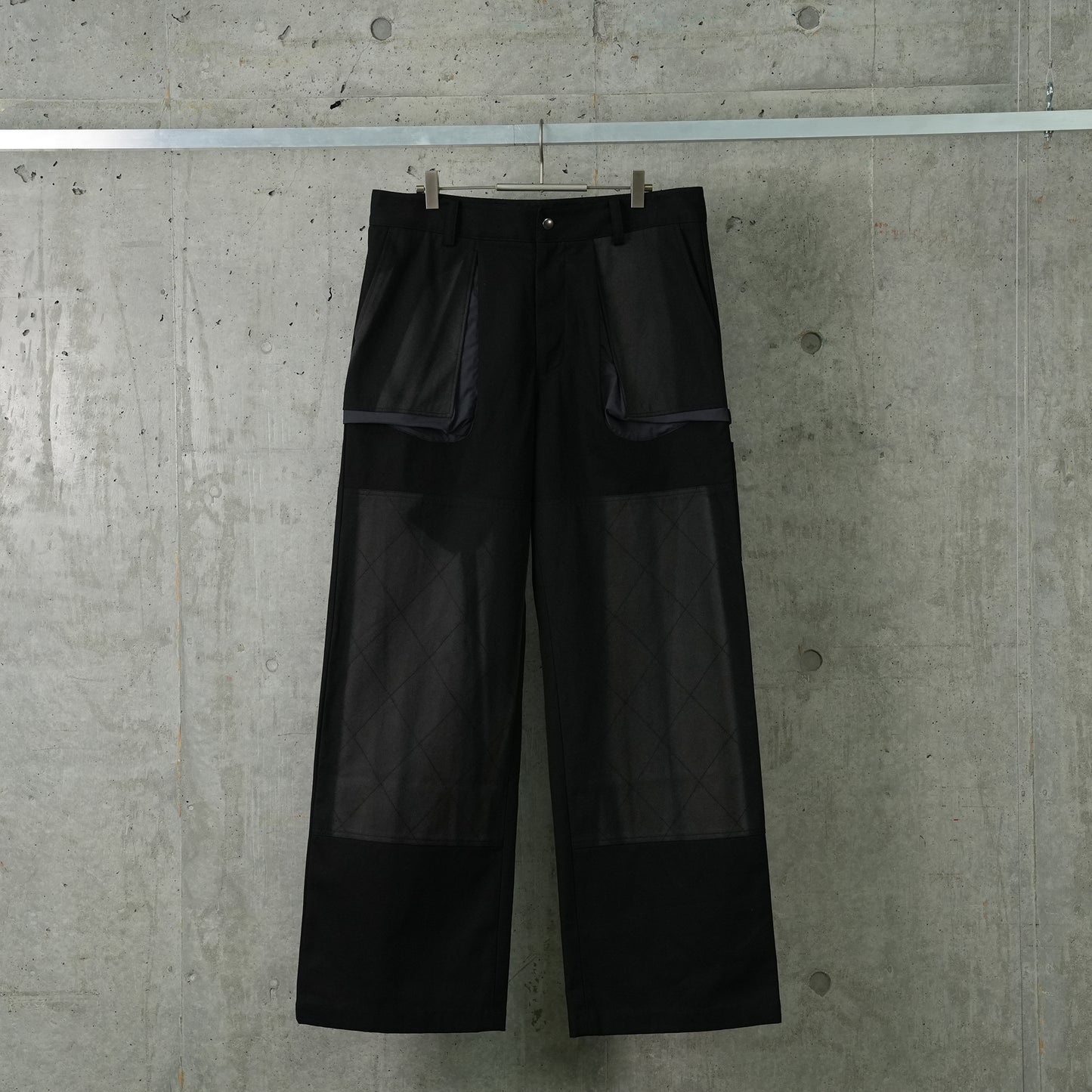 SUN-BLEACHED DOUBLE KNEE TROUSERS / BLACK