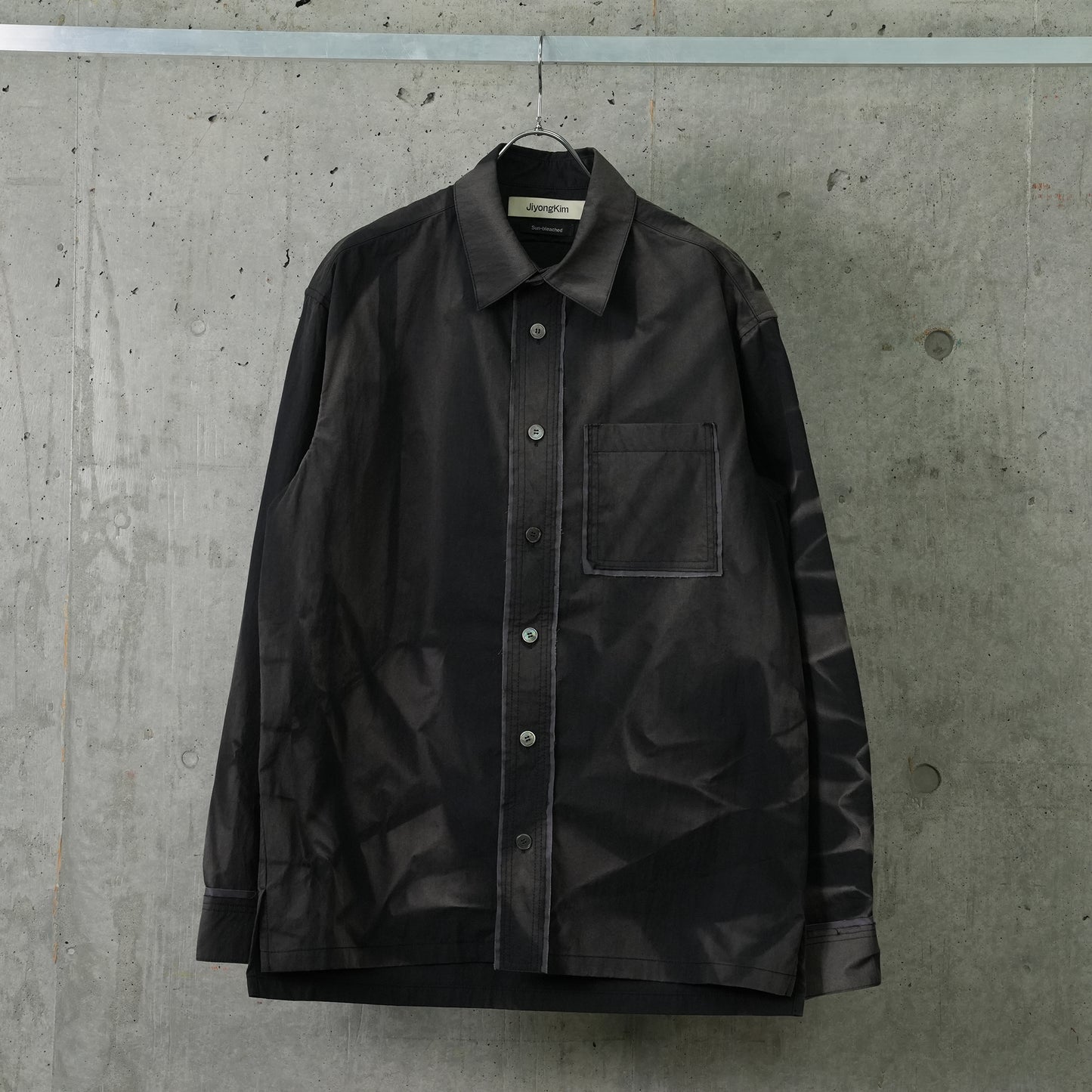 SUN-BLEACHED RAW EDGE SHIRT / BLACK