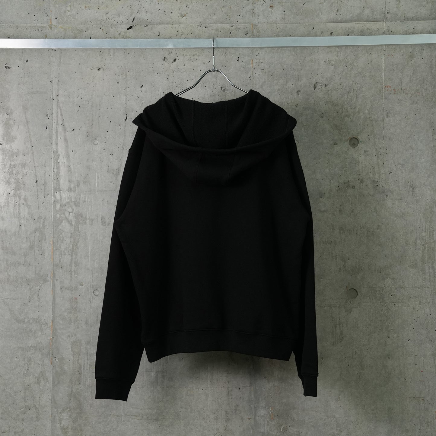 SUN-BLEACHED SUN HOODIE / BLACK