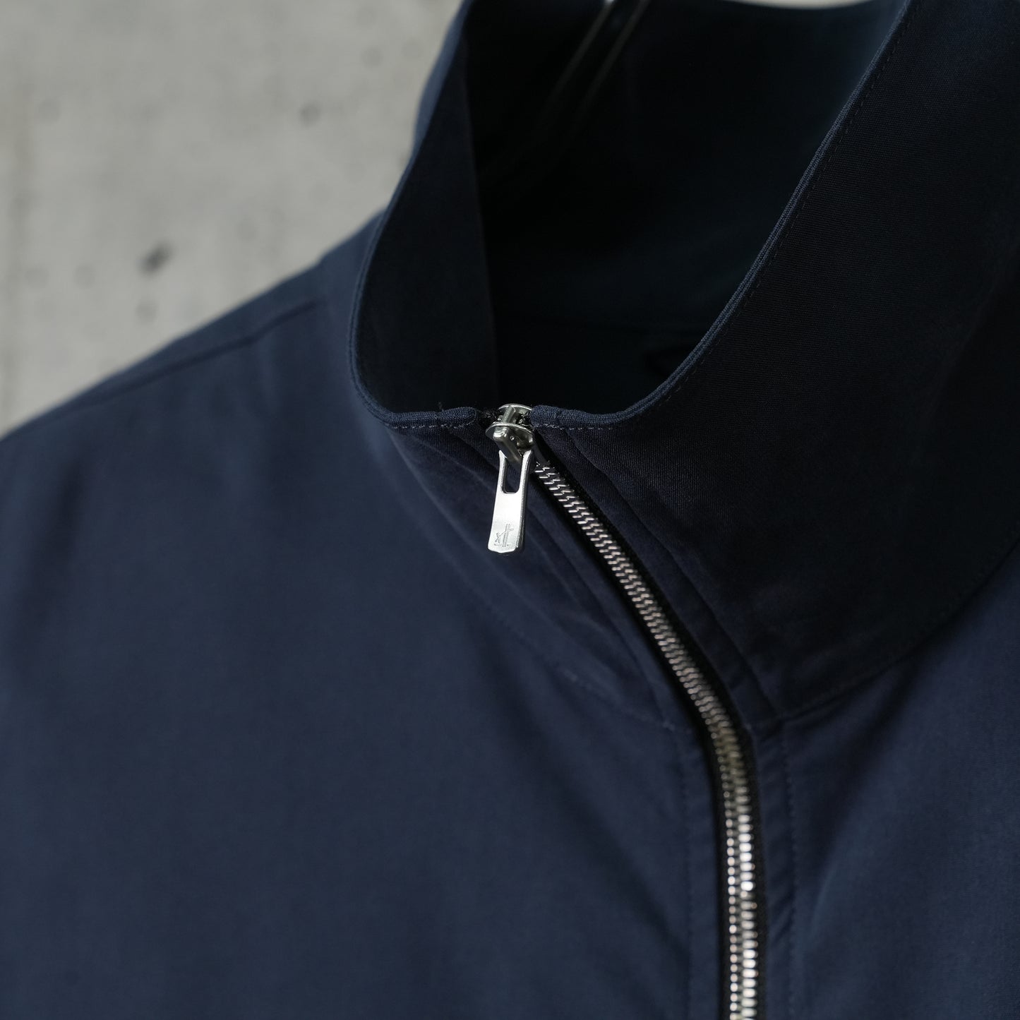 ZIP-UP SHIRT / NAVY