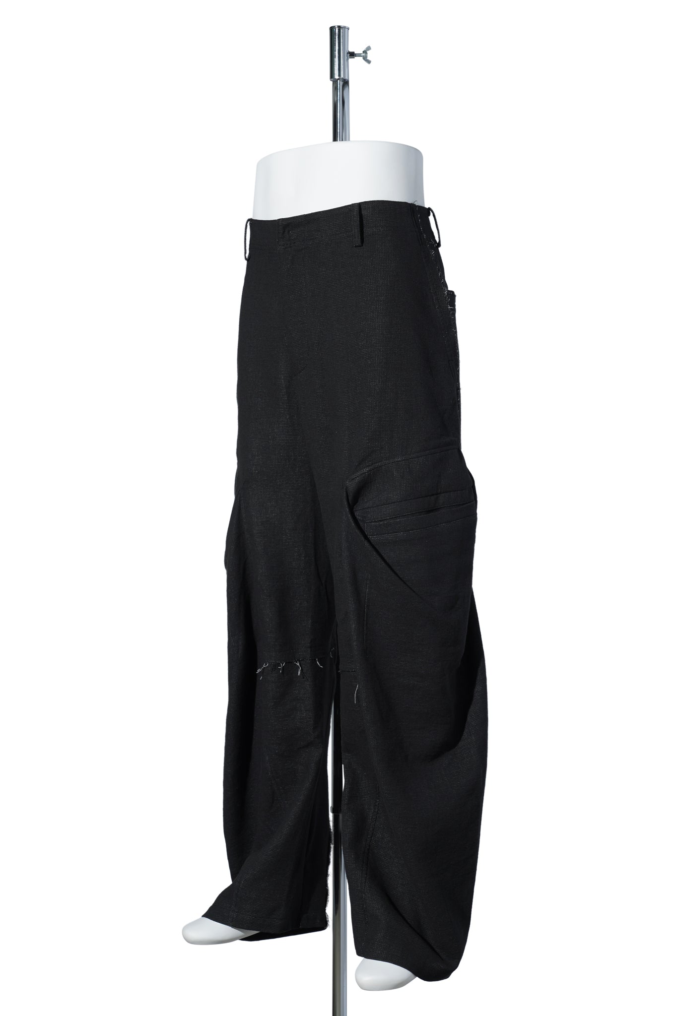 RAW EDGED 3D POCKET TROUSERS / BLACK