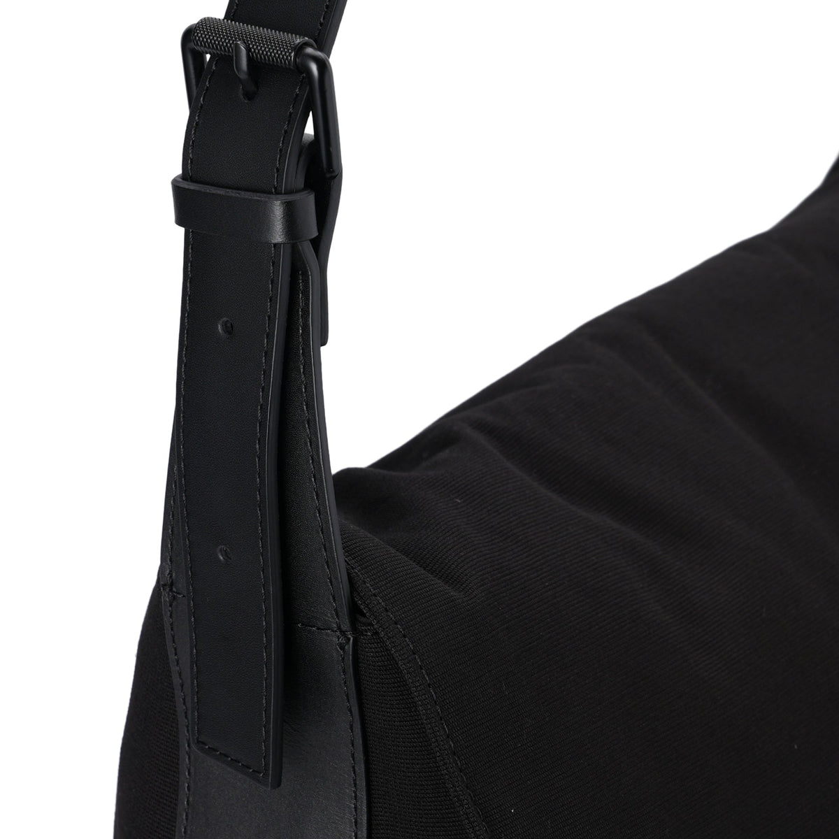 SUN-BLEACHED LEATHER STRAP BAG / BLACK