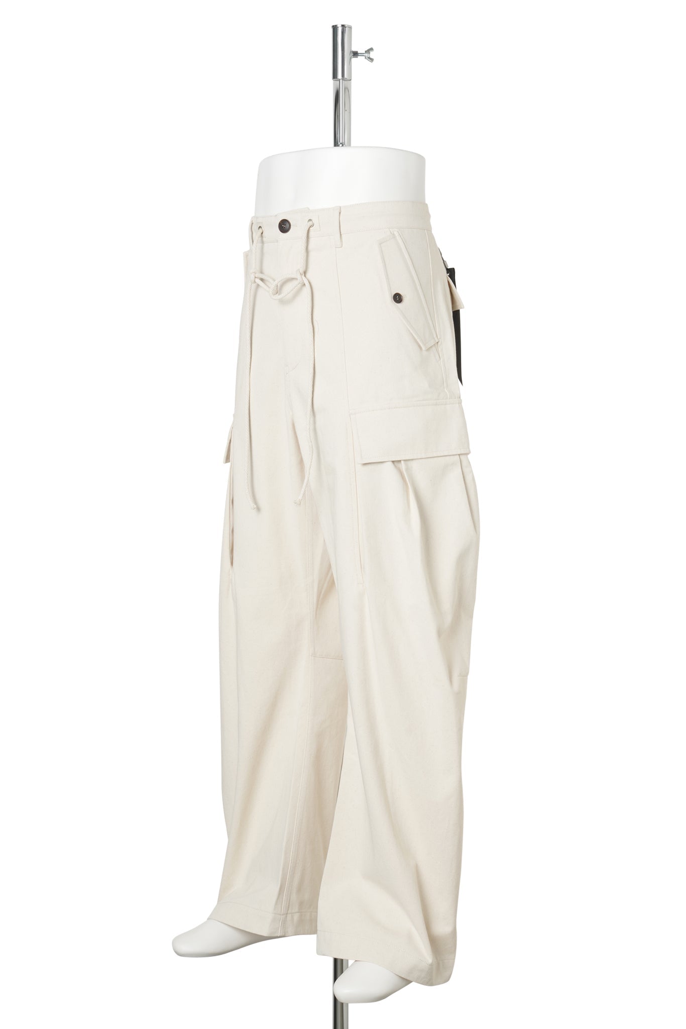 MULTI POCKET CURVED TROUSERS / OFF-WHITE