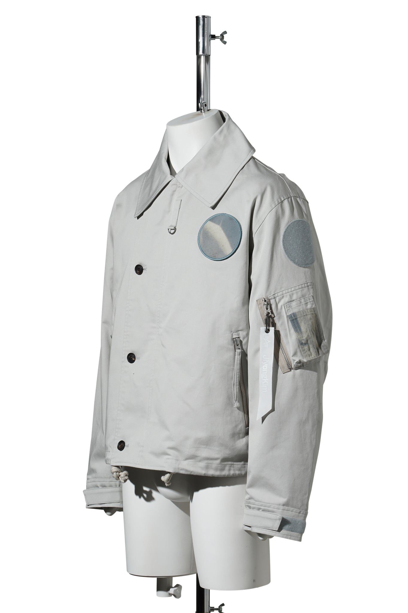 SUN-BLEACHED WIDE COLLAR JACKET(ALPHA INDUSTRIES X JIYONGKIM) / LIGHT GREY