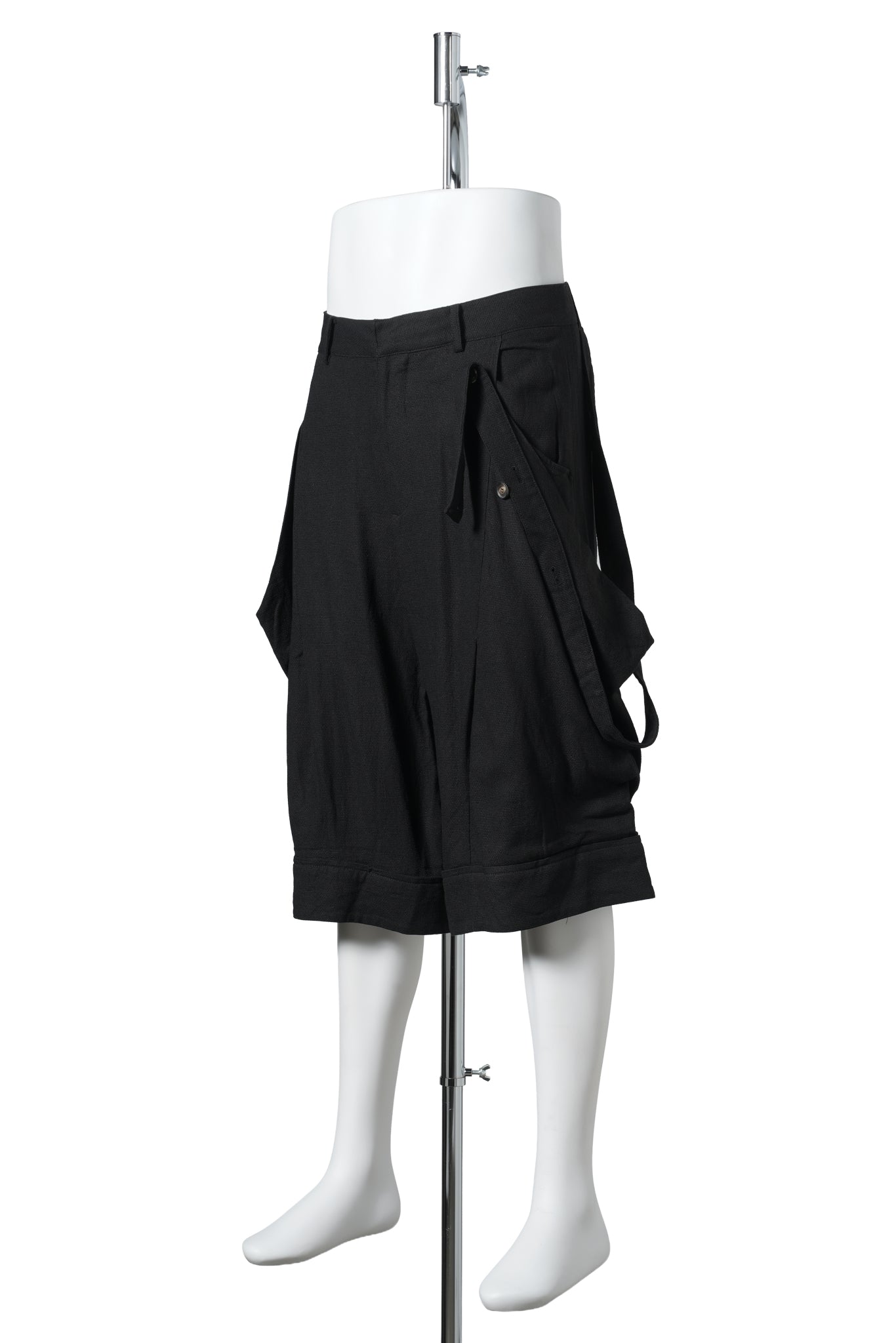UN-BLEACHED LAYERED STRAP HALF TROUSERS / BLACK