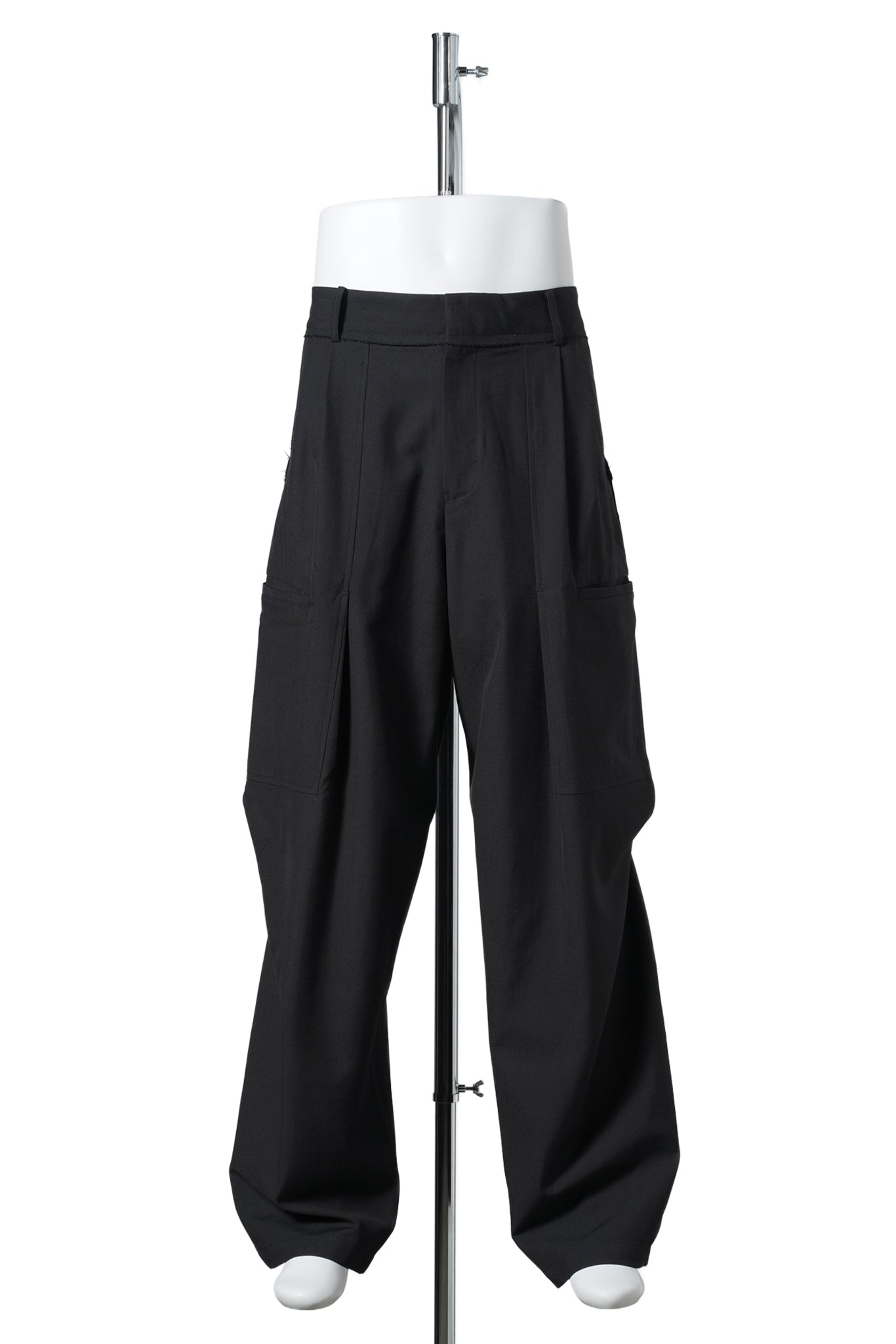 RAW EDGED 3D POCKET TROUSERS / BLACK