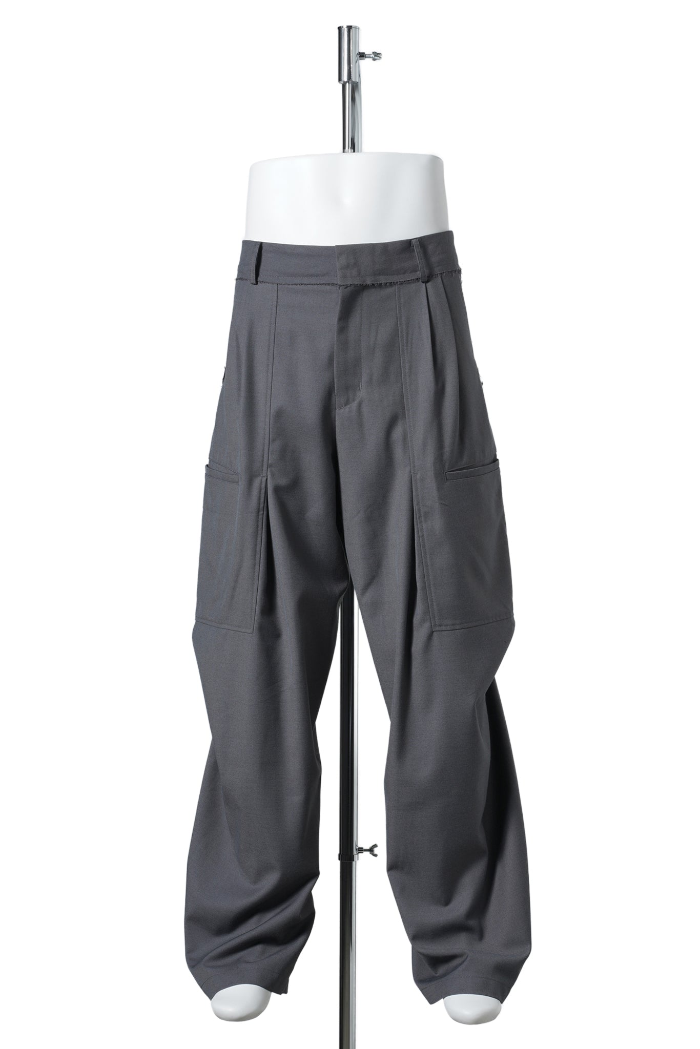 RAW EDGED 3D POCKET TROUSERS / GREY