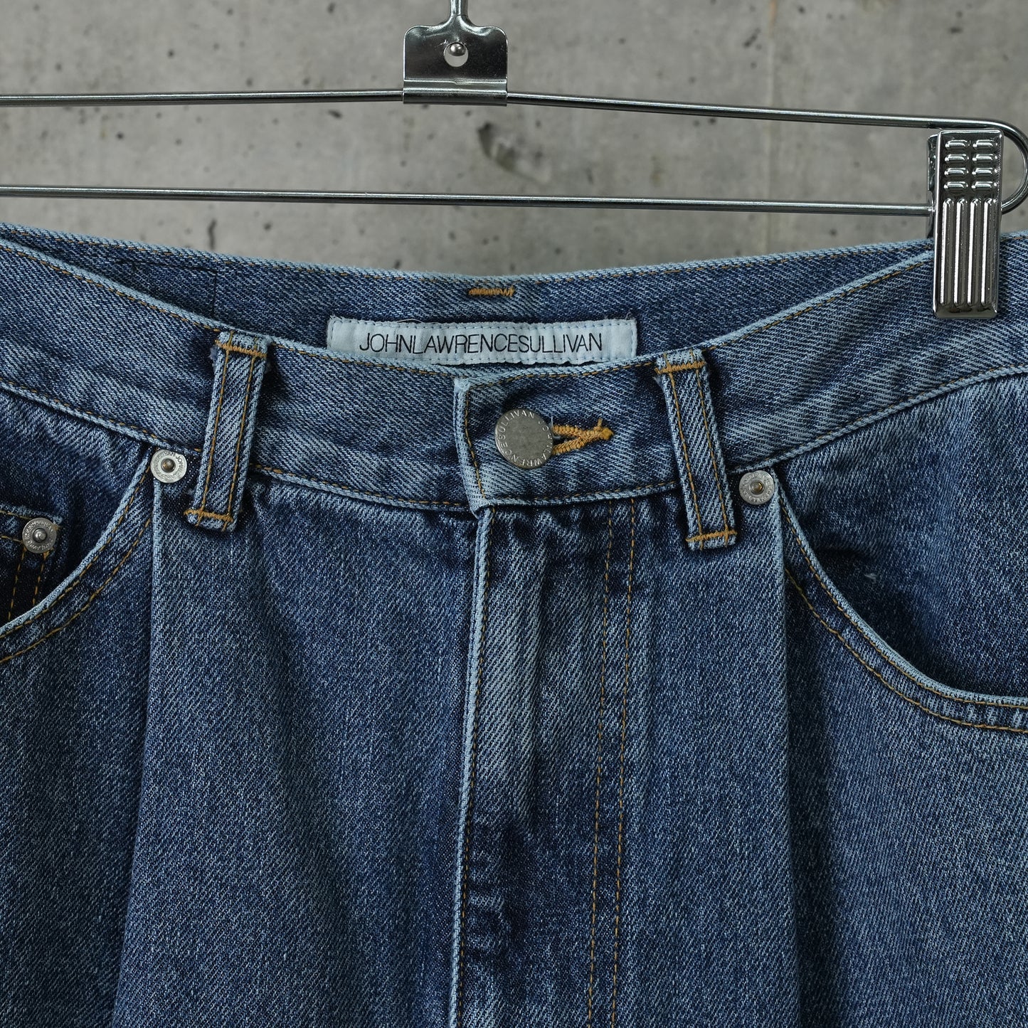 WASHED DENIM TUCKED WIDE JEANS / INDIGO