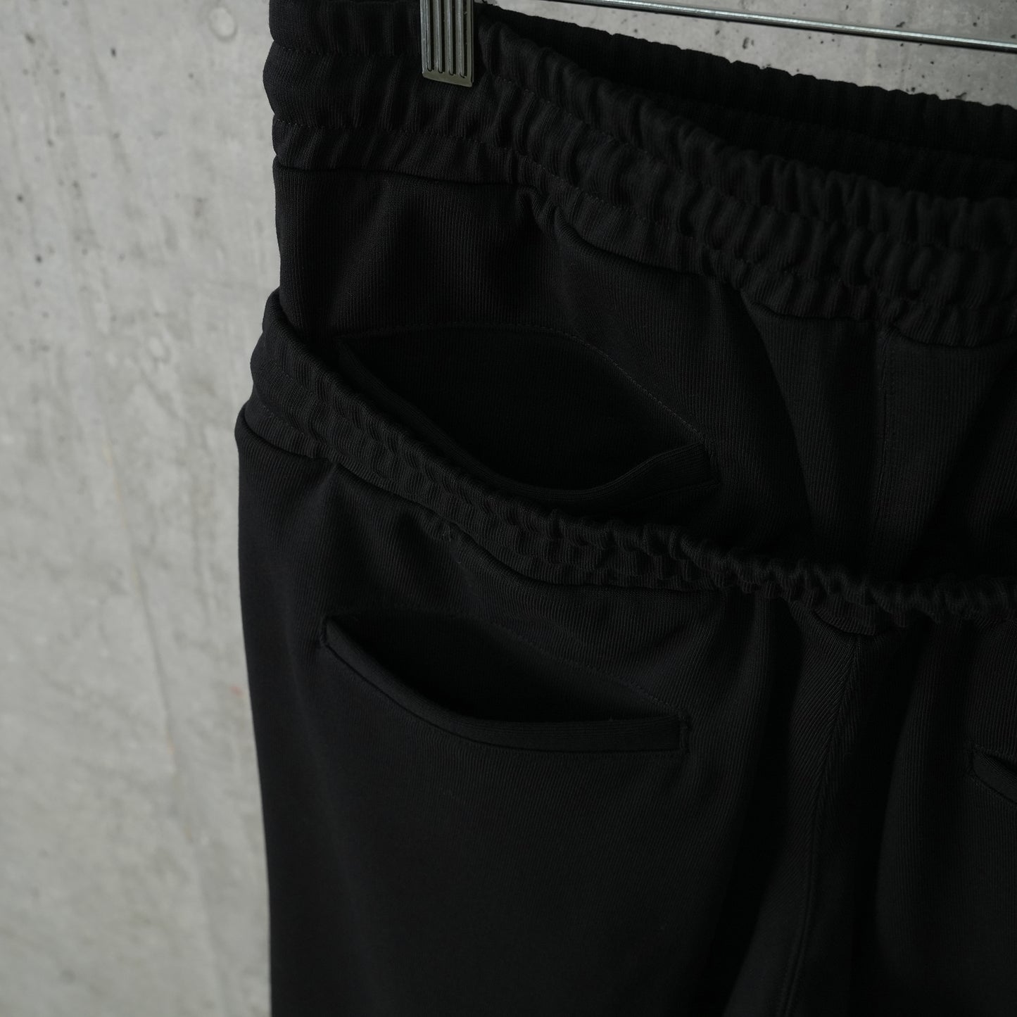 SWEAT STACKED PANTS / BLACK