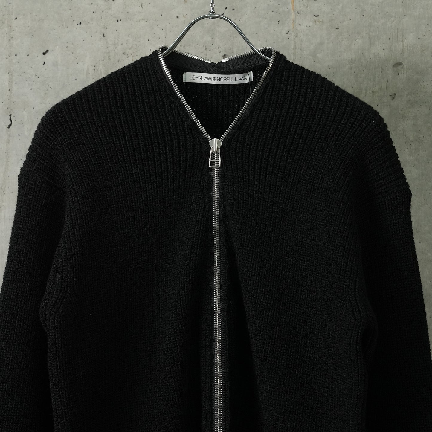 ZIPPED CARDIGAN / BLACK