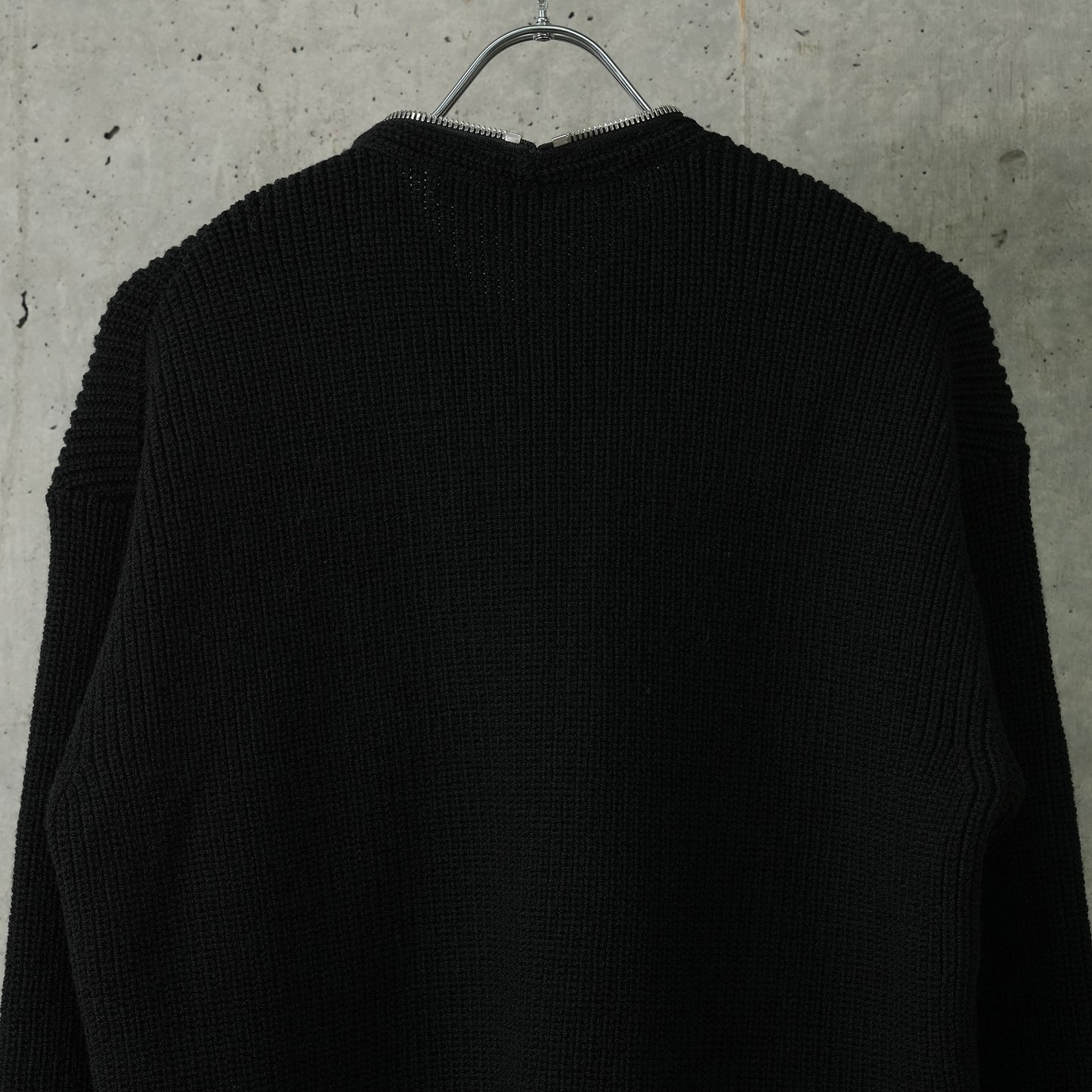 ZIPPED CARDIGAN / BLACK