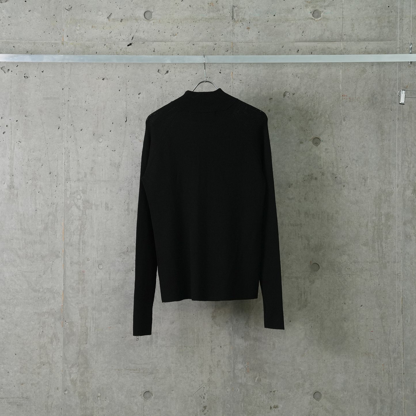 ZIPPED SLEEVE MOCK NECK SWEATER / BLACK