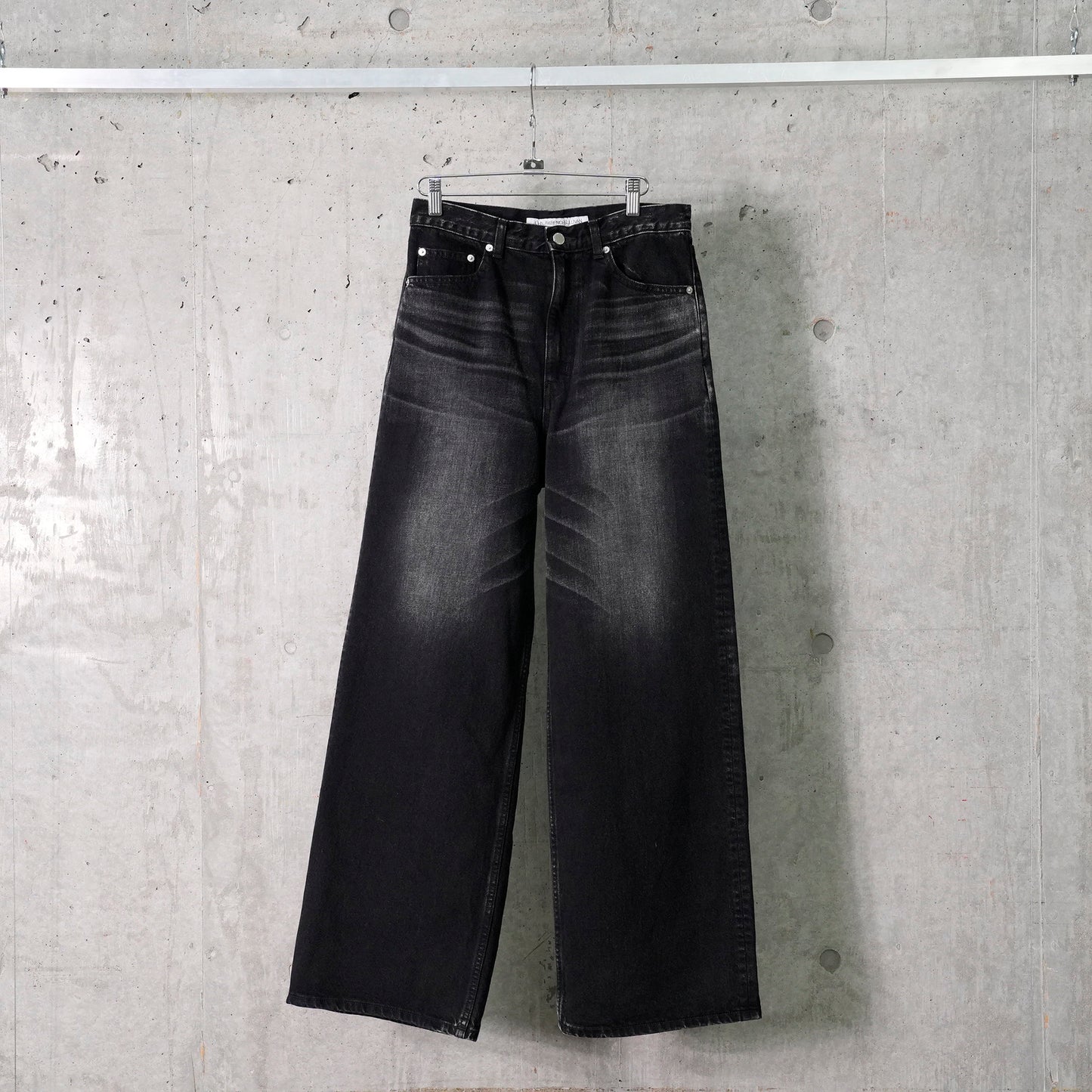 WASHED DENIM WAIDE PANTS / BLACK