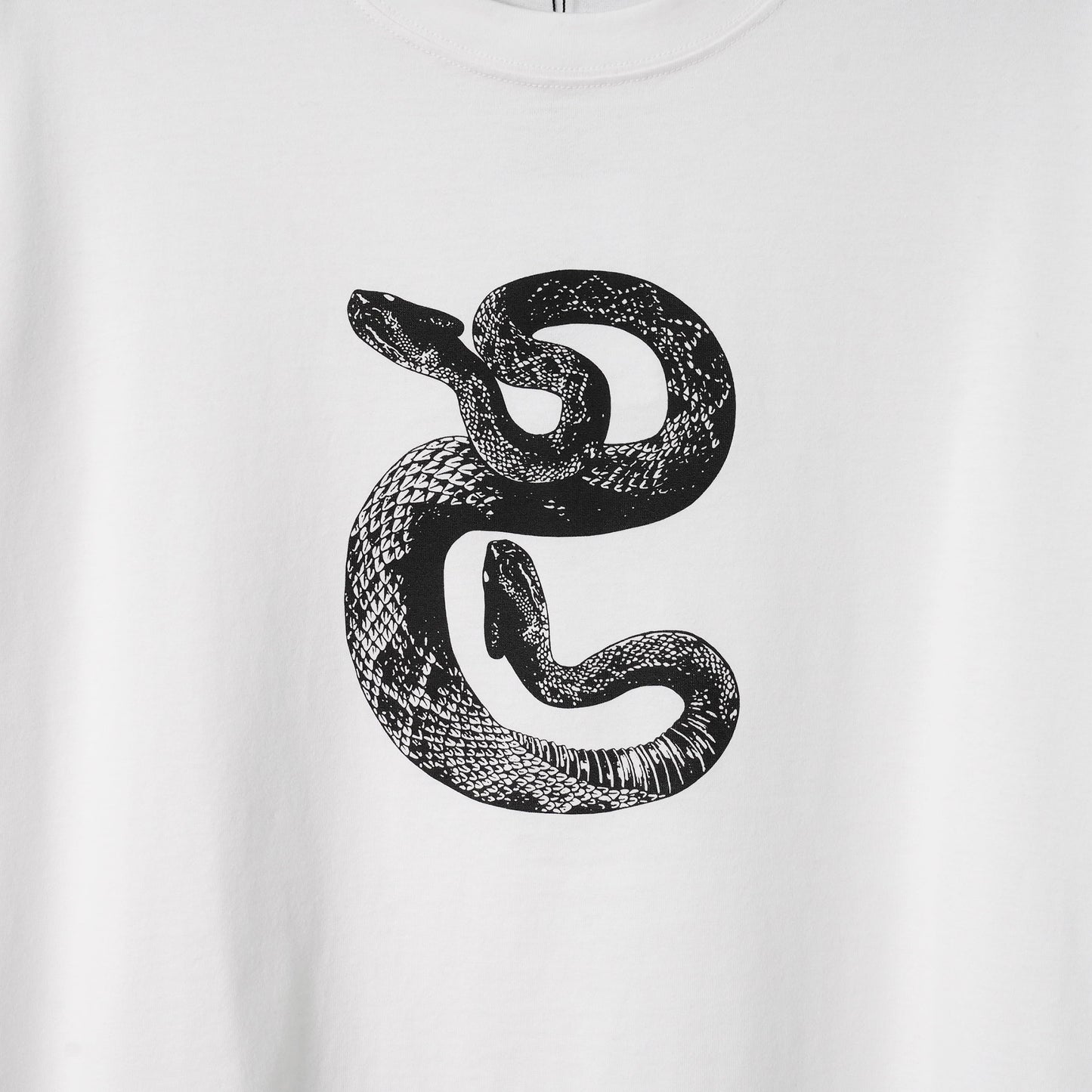 SNAKE PRINT T-SHIRT / WHITE