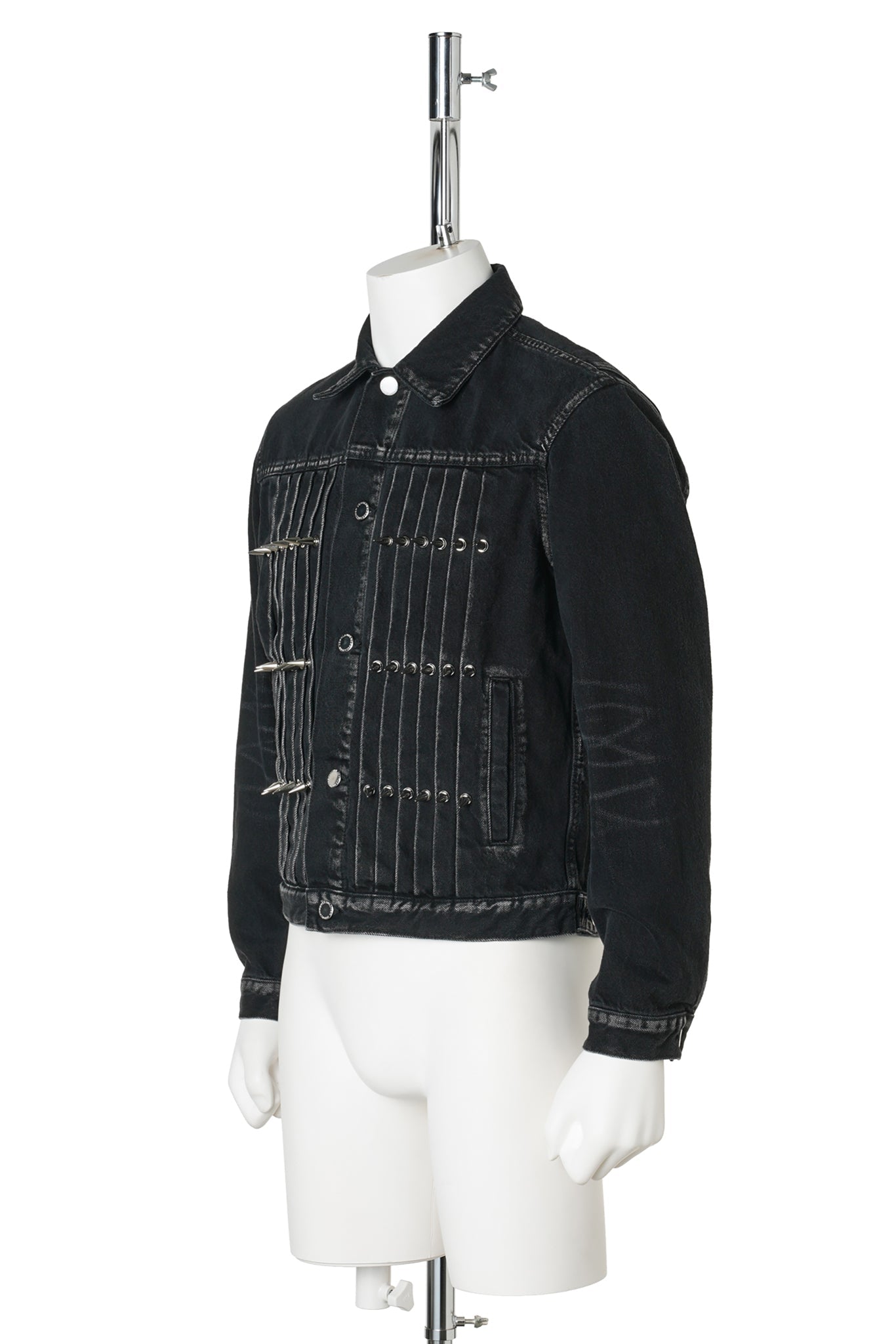 WASHED DENIM STUDDED JACKET / BLACK