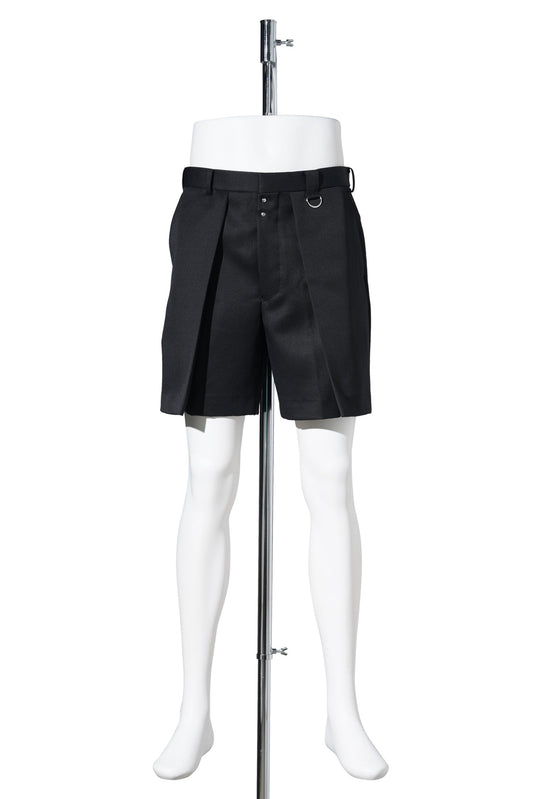 WOOL GABARDINE TUCKED WIDE SHORTS / BLACK