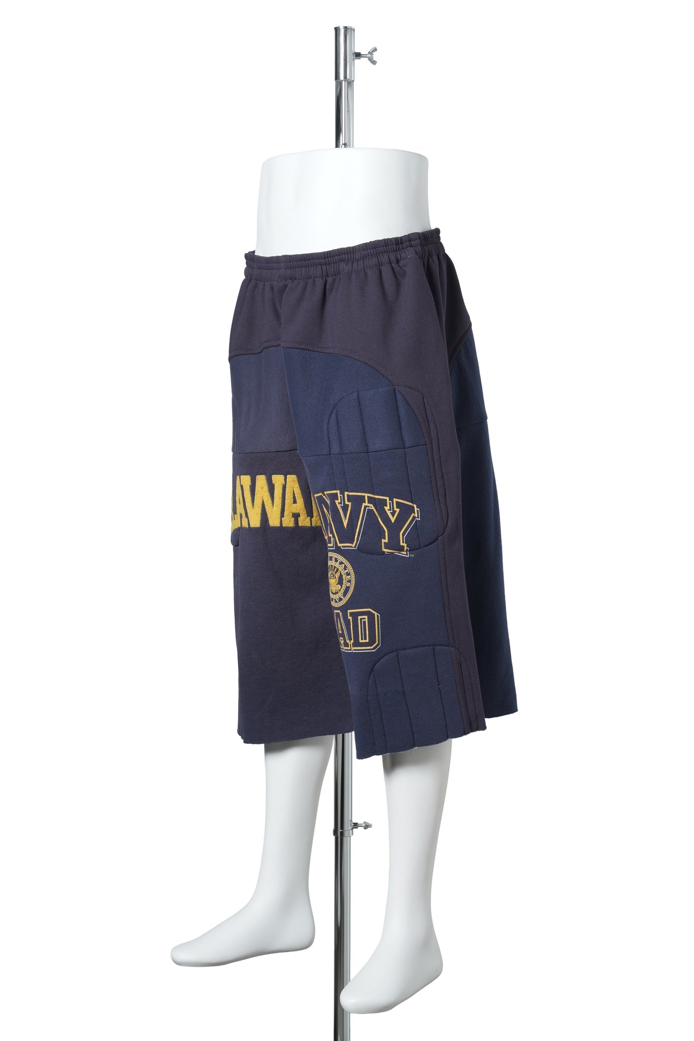 PADDED SWEAT SHORTS / NAVY