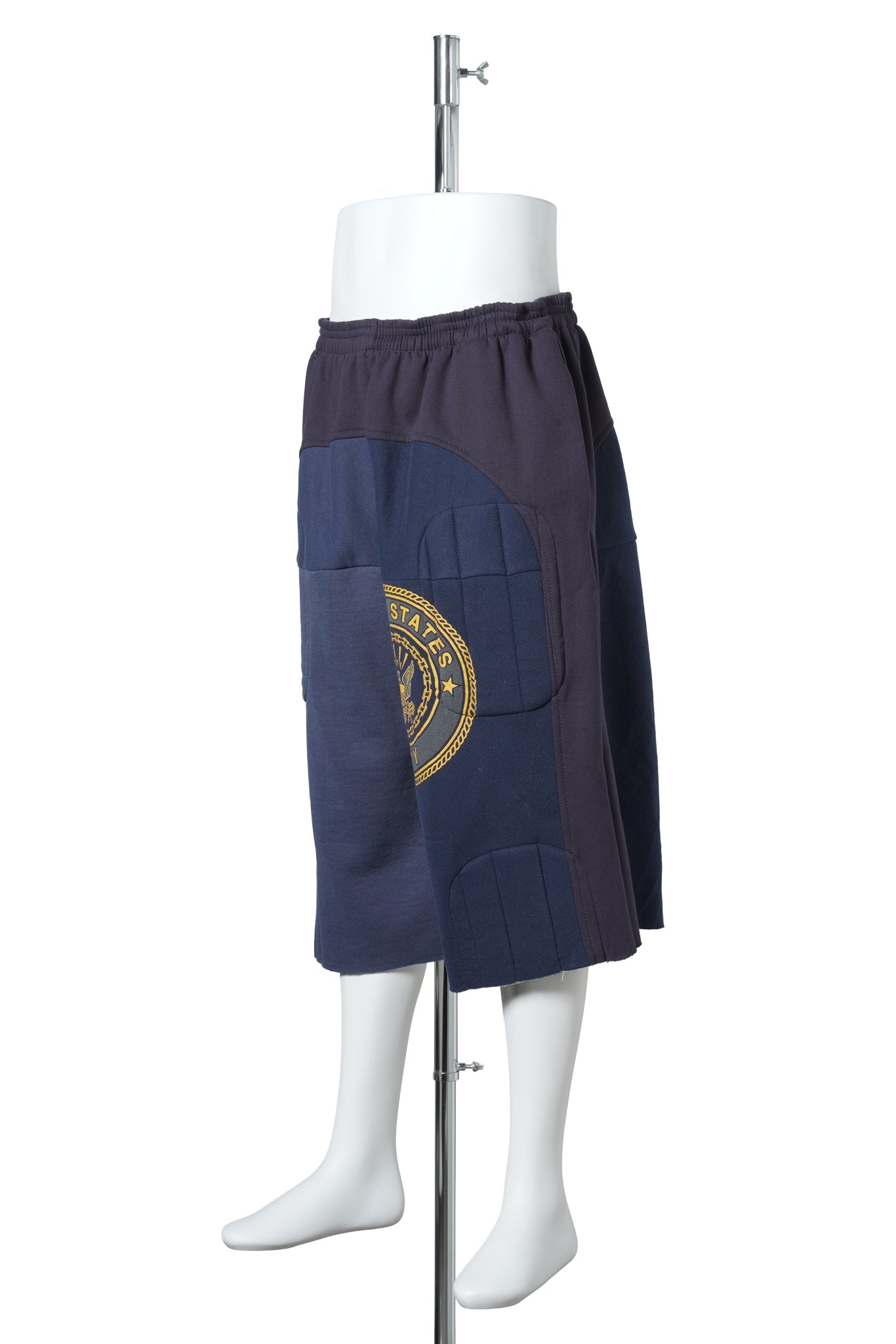 PADDED SWEAT SHORTS / NAVY