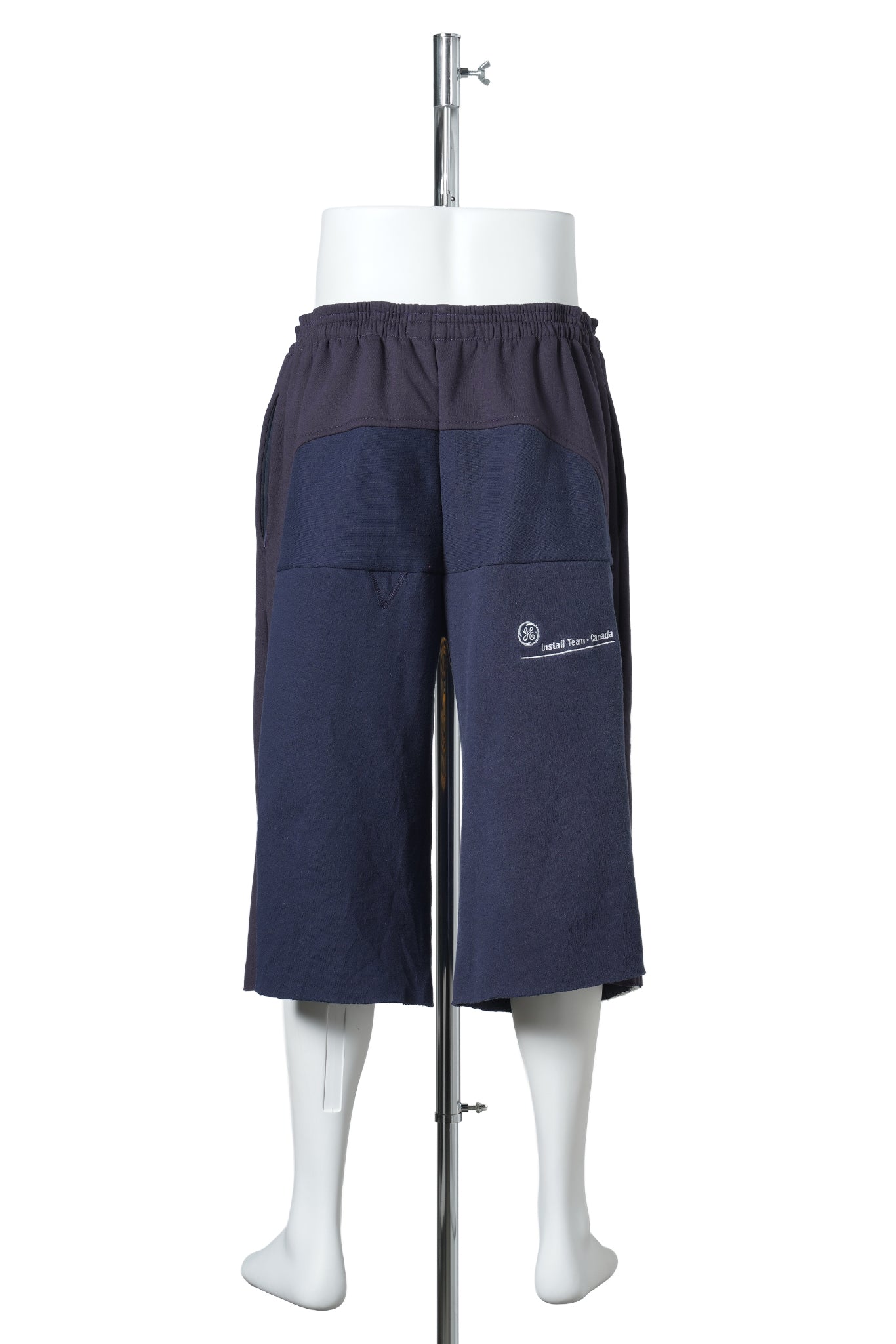 PADDED SWEAT SHORTS / NAVY
