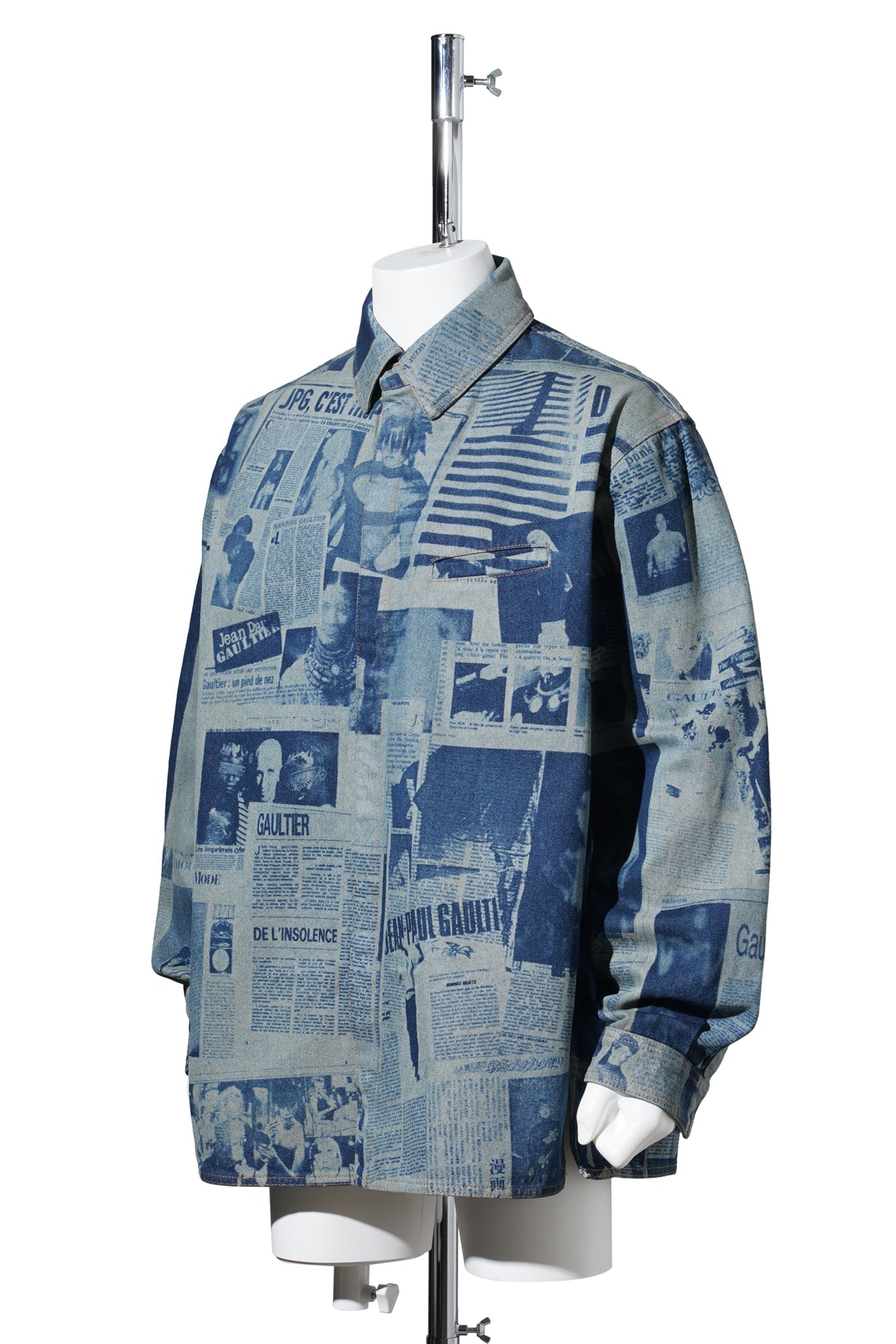 DENIM SHIRT WITH NEWSPAPER PRINT / INDIGO/BEIGE