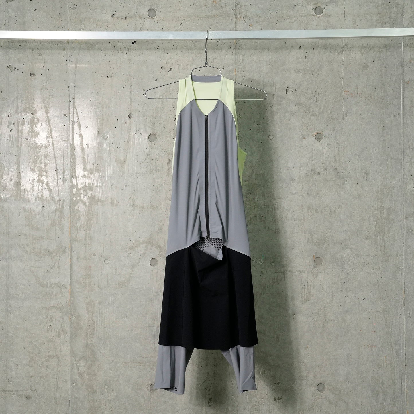 SPRINT DRESS / LIME CREAM/GREY/BLACK