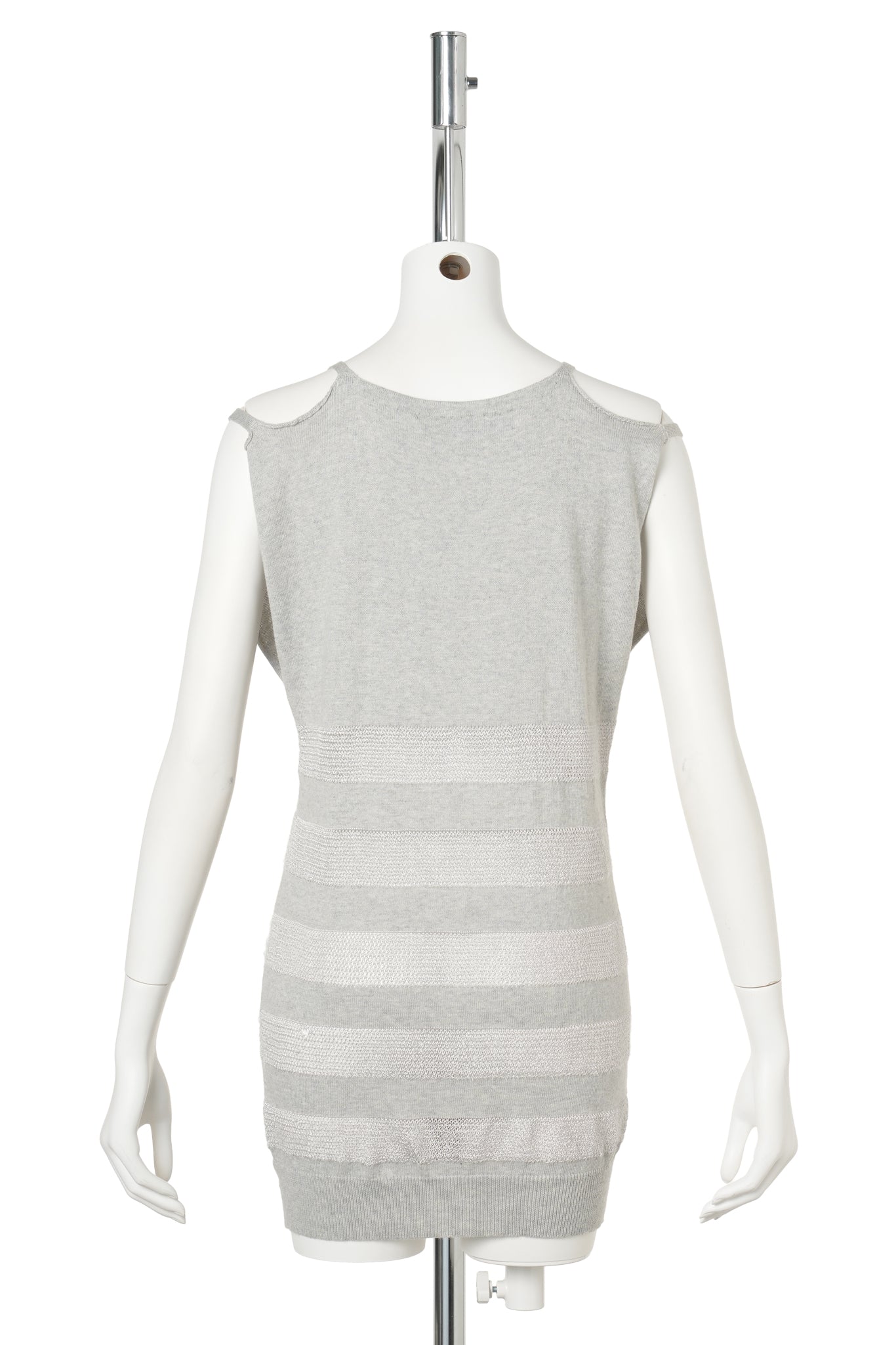 SLEEVELESS KNIT VEST / GREY